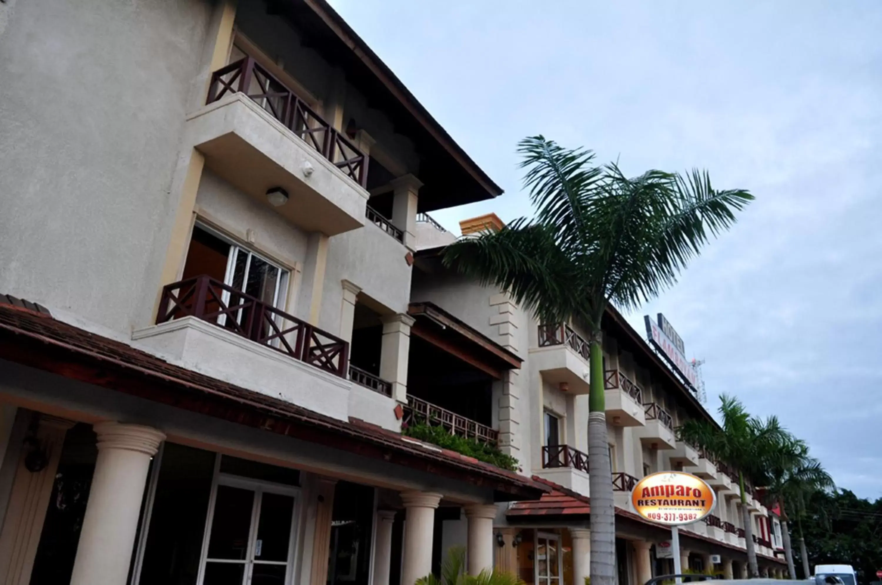 Facade/entrance, Property Building in Hotel & Casino Flamboyan