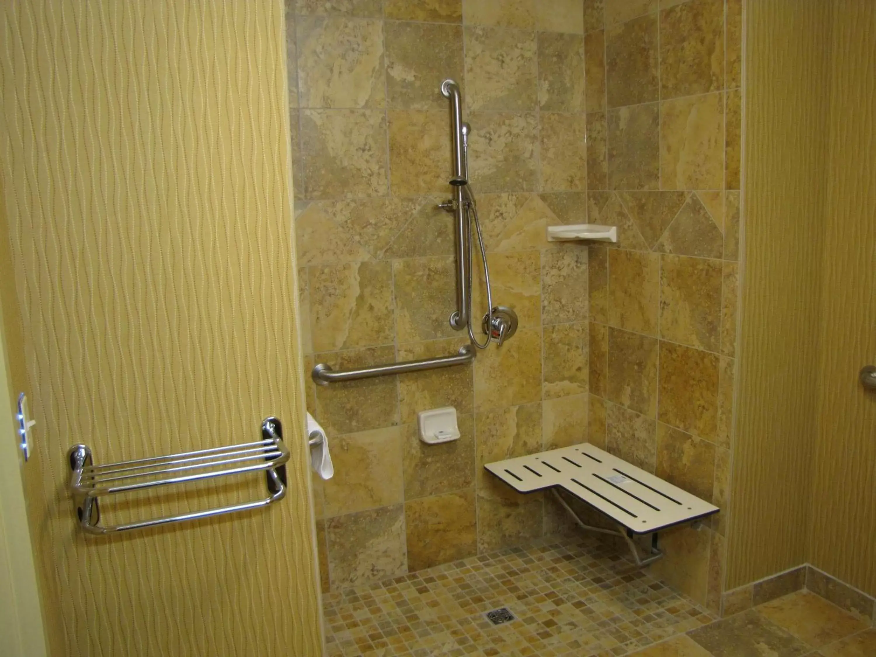 Bathroom in Hampton Inn & Suites Jamestown