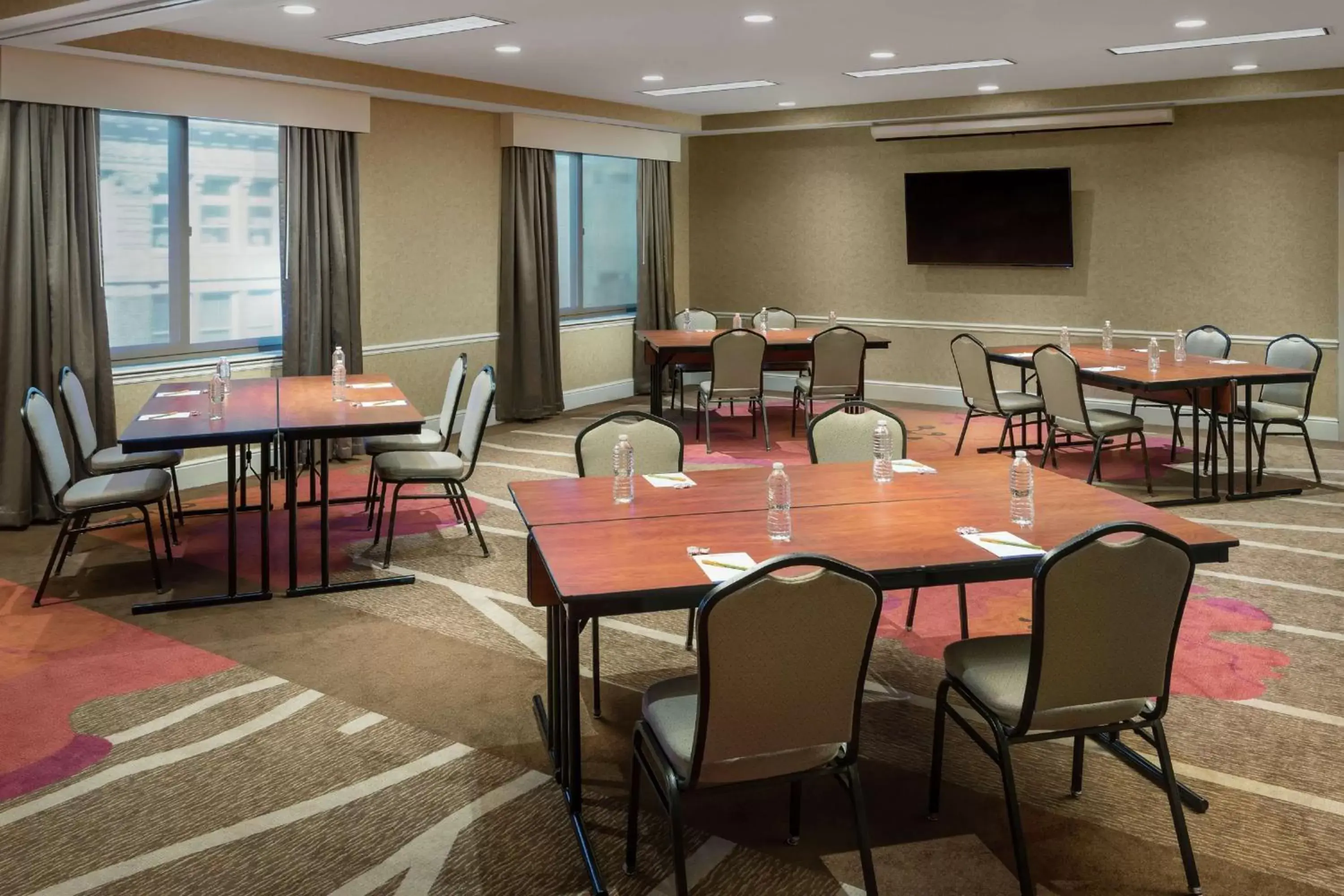 Meeting/conference room in Hilton Garden Inn Philadelphia Center City