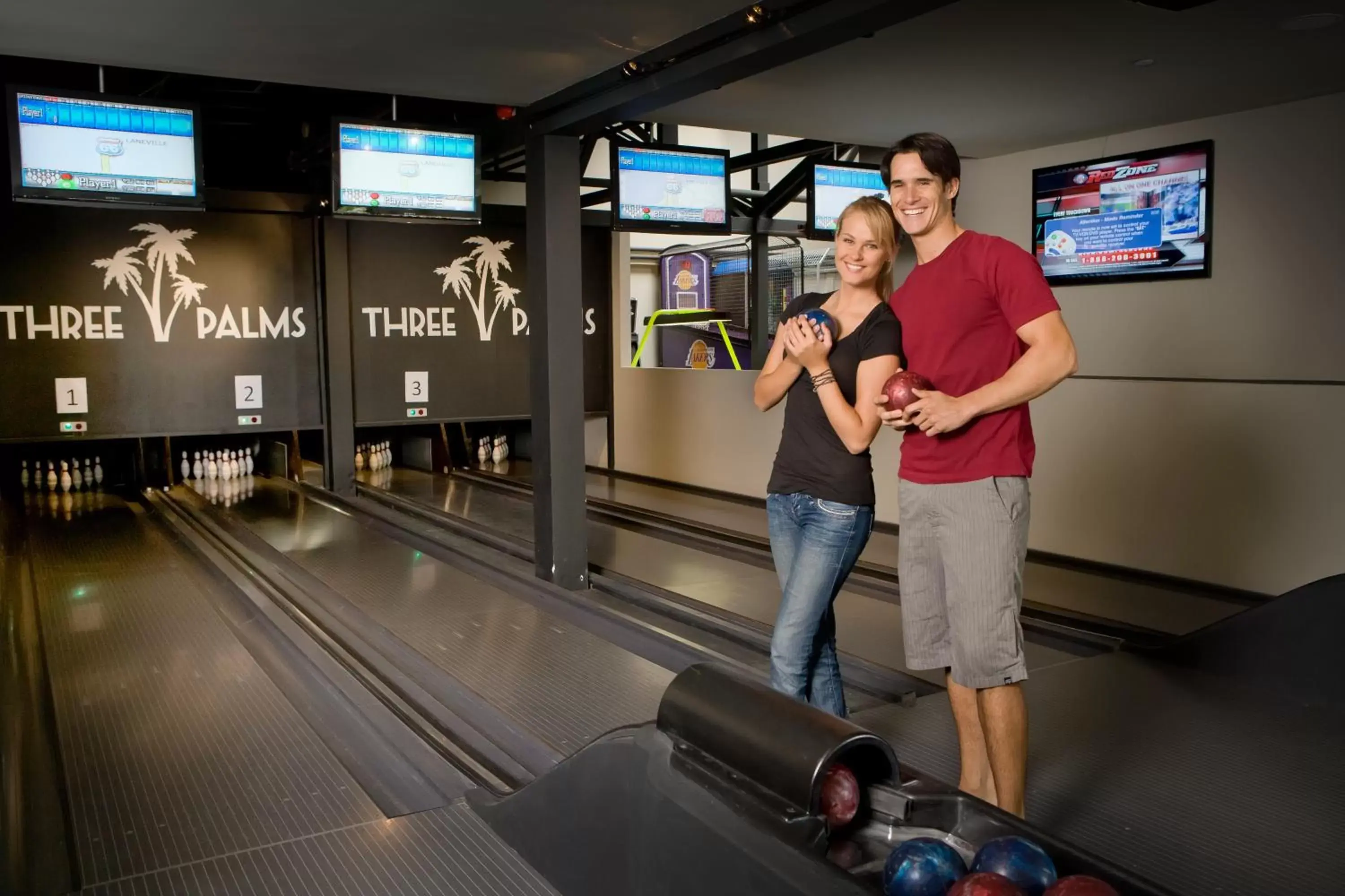 Restaurant/places to eat in Hotel Metropole Restaurant/places to eat in Hotel Metropole