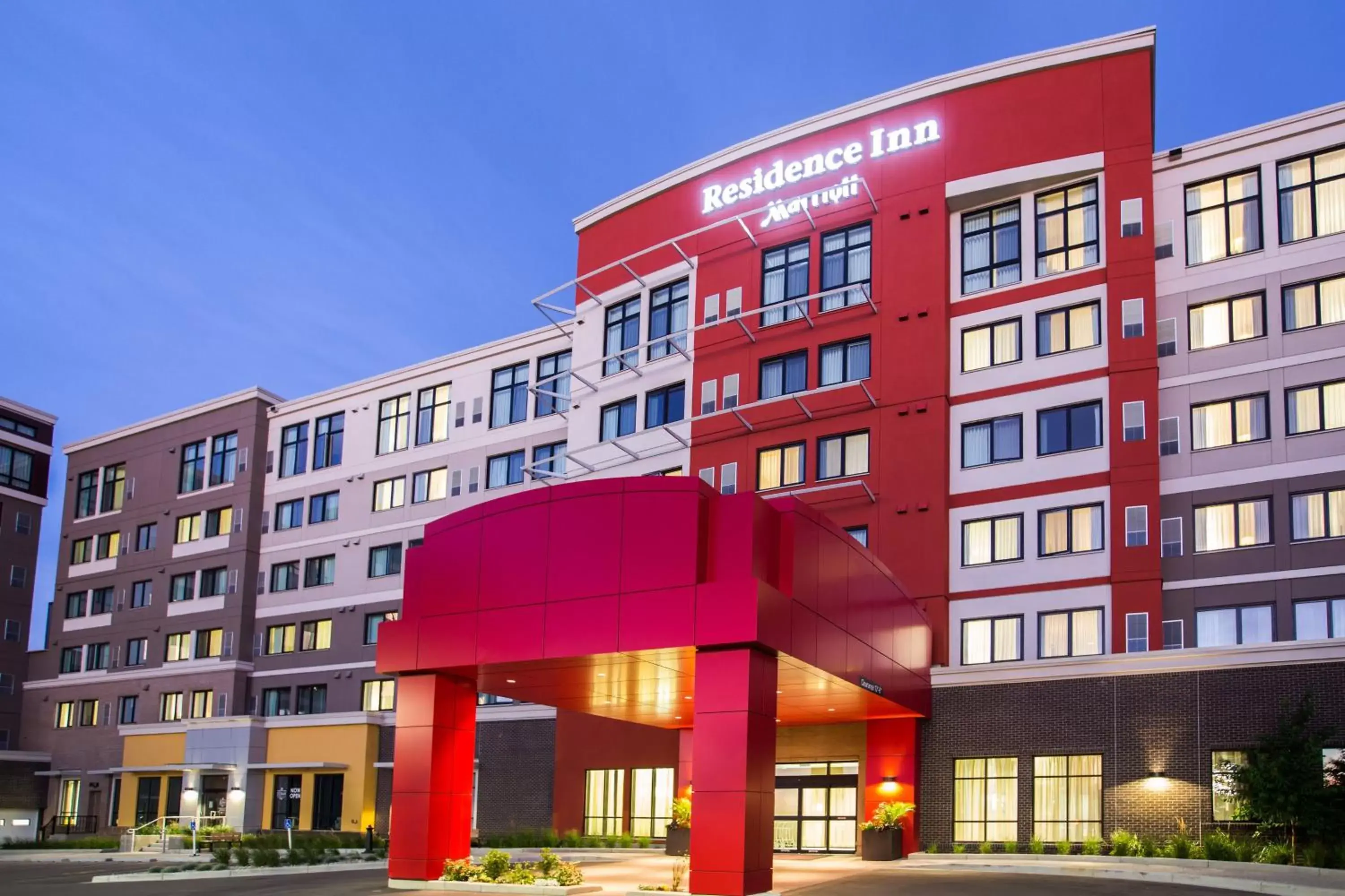 Property Building in Residence Inn by Marriott Calgary South