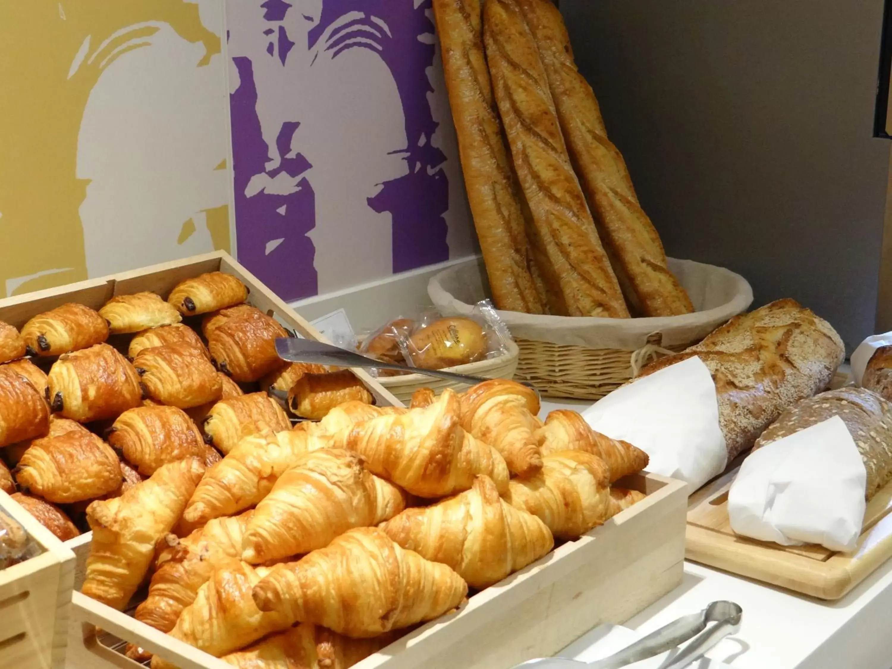 Breakfast, Food in ibis Styles Nimes Gare Centre