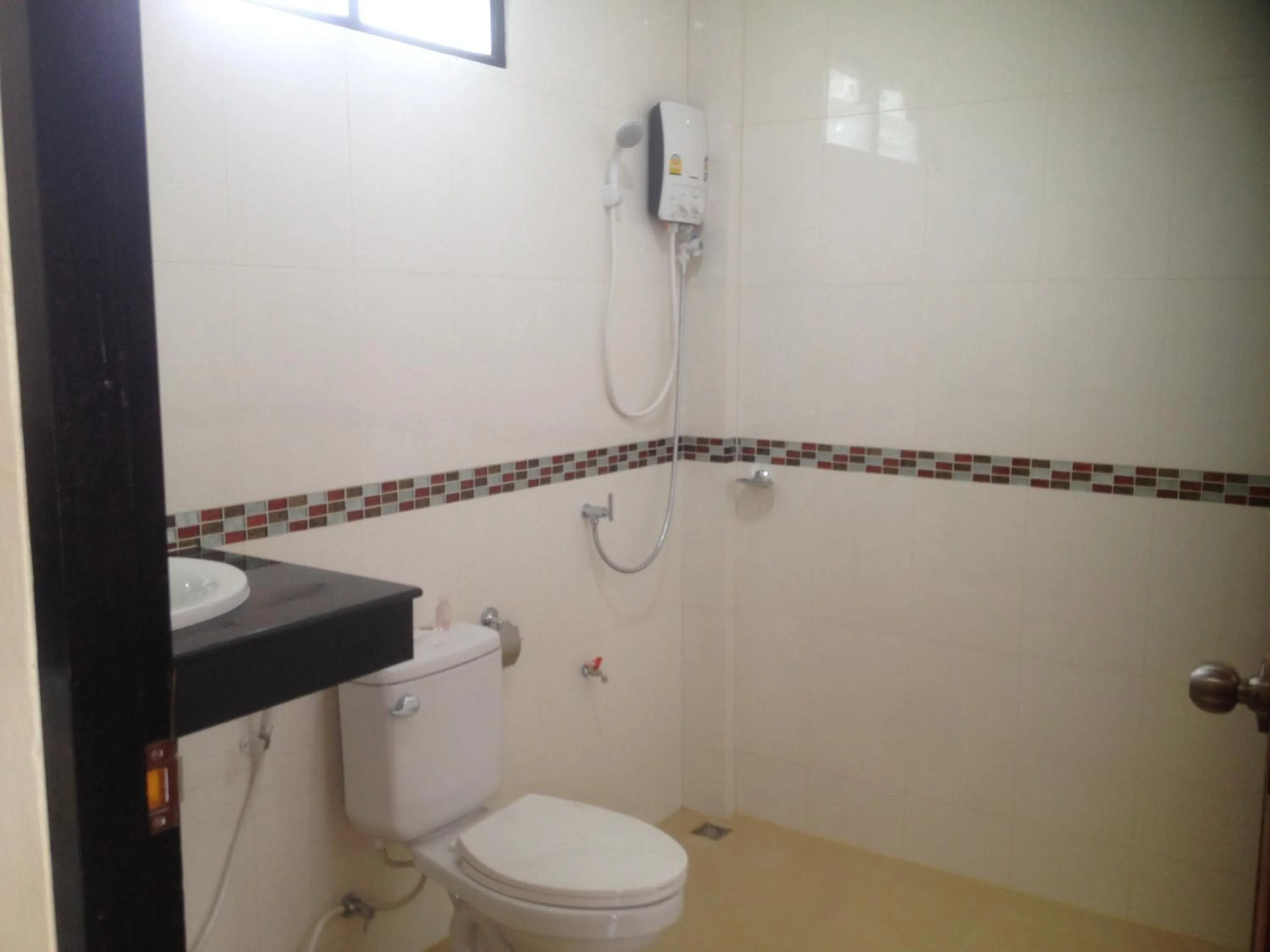 Toilet in Khum Laanta Resort - SHA Extra Plus