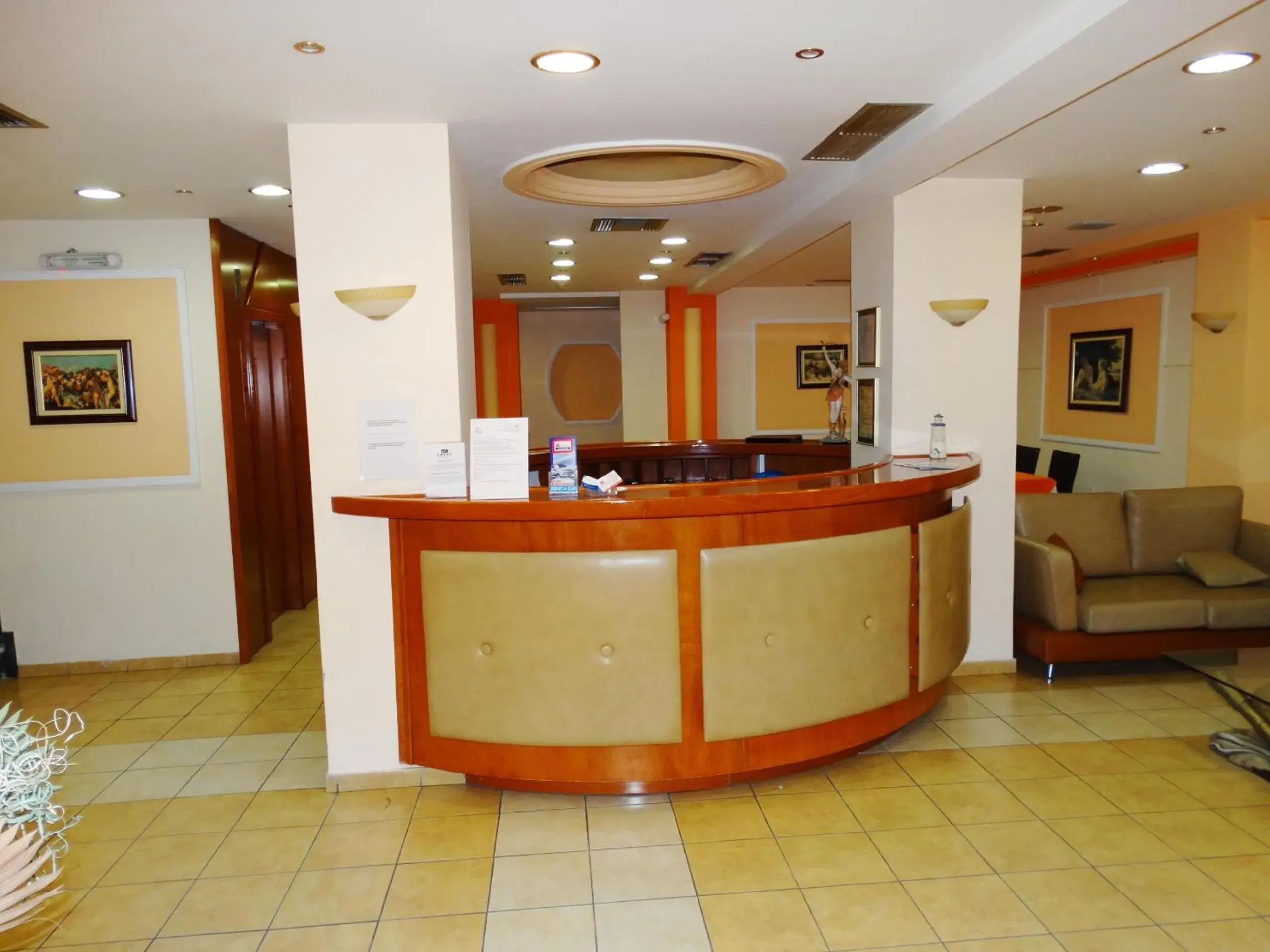 Lobby or reception, Lobby/Reception in Faros II