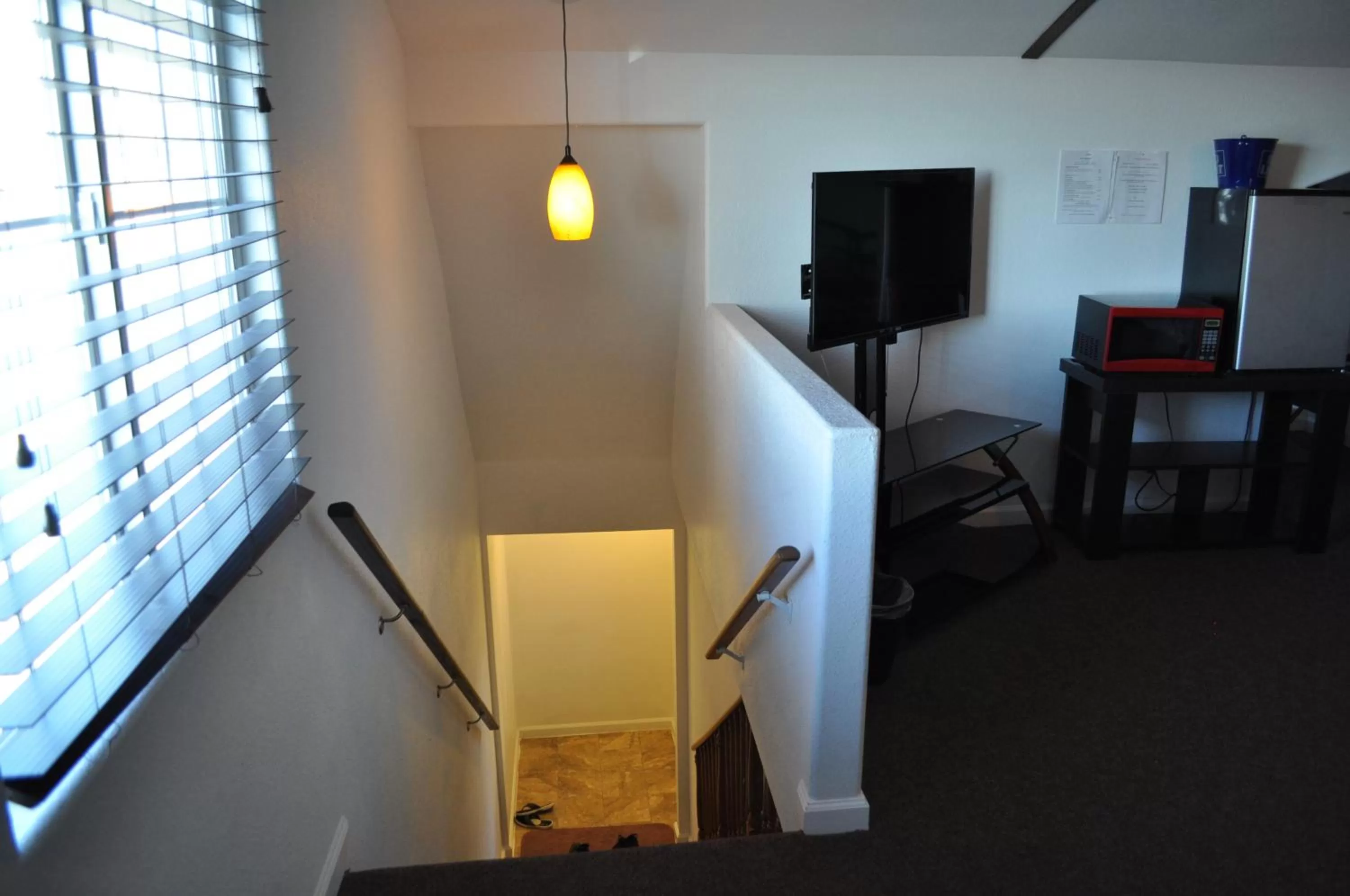 View (from property/room), TV/Entertainment Center in K7 Bed and Breakfast