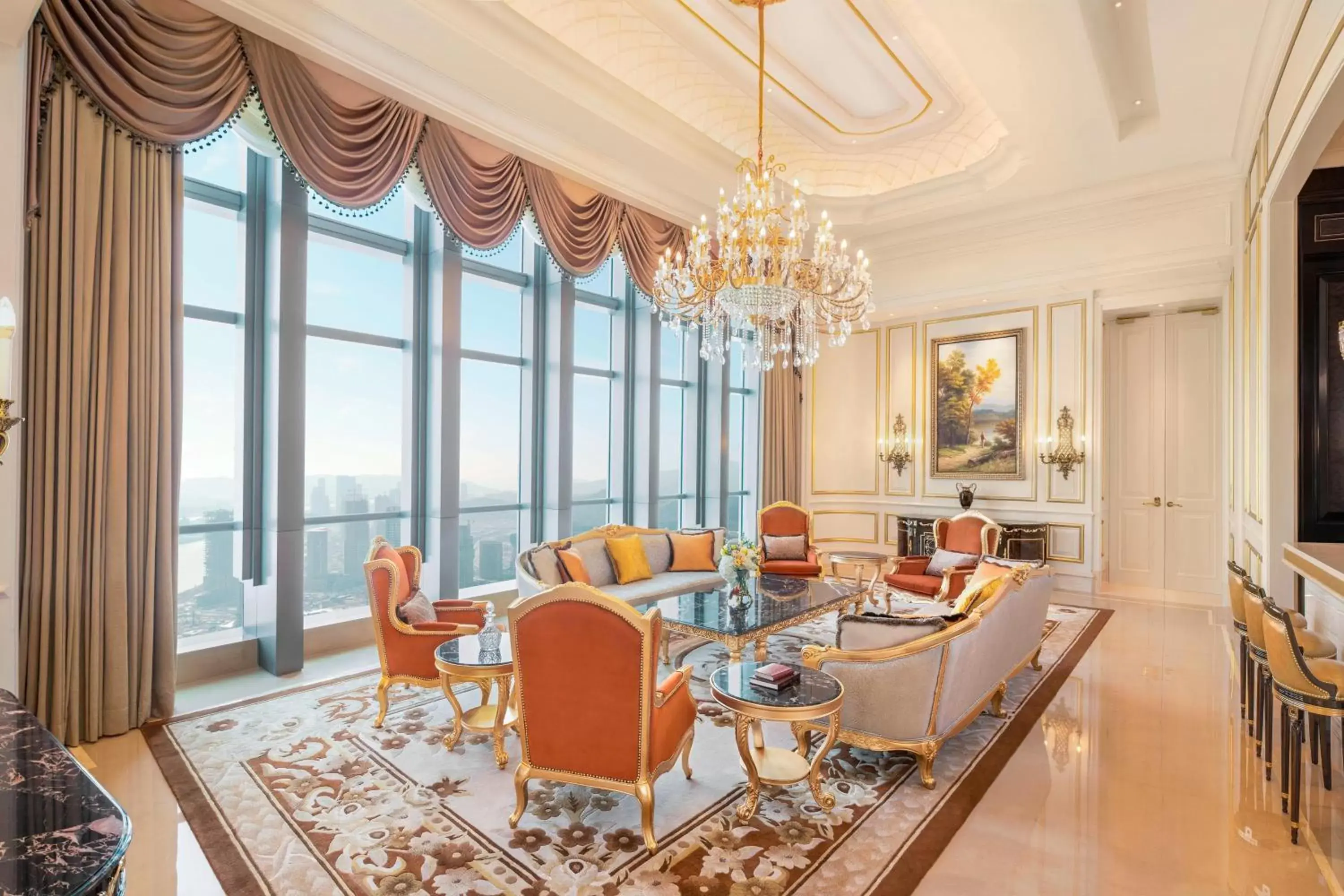 Living room in The St. Regis Zhuhai