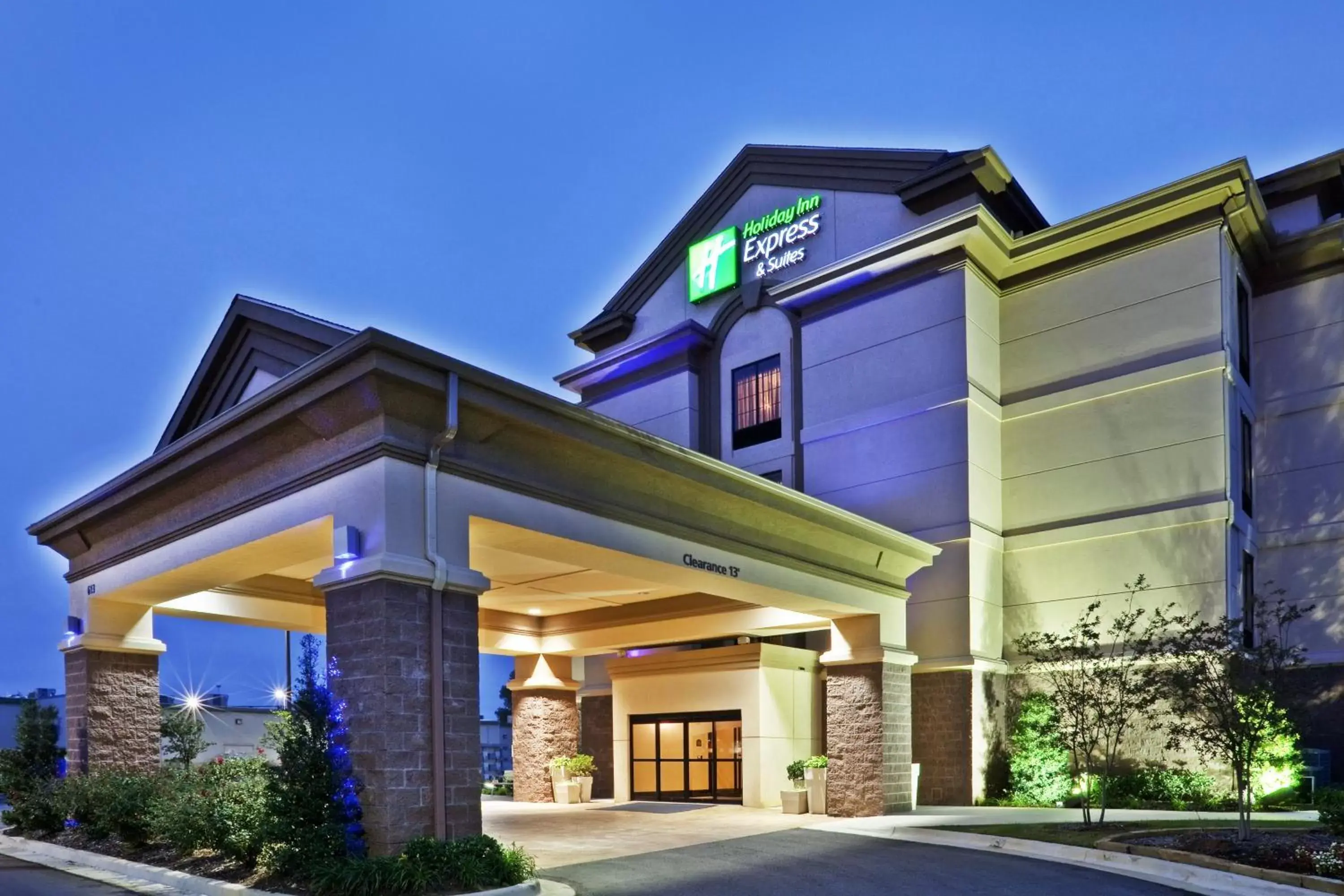Property Building in Holiday Inn Express Hotel & Suites Durant, an IHG Hotel