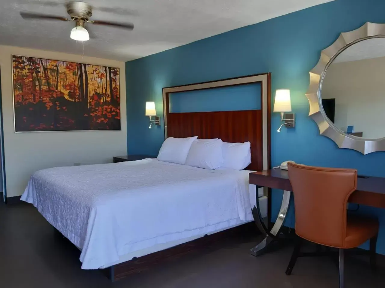 Bedroom, Bed in DEERFIELD INN