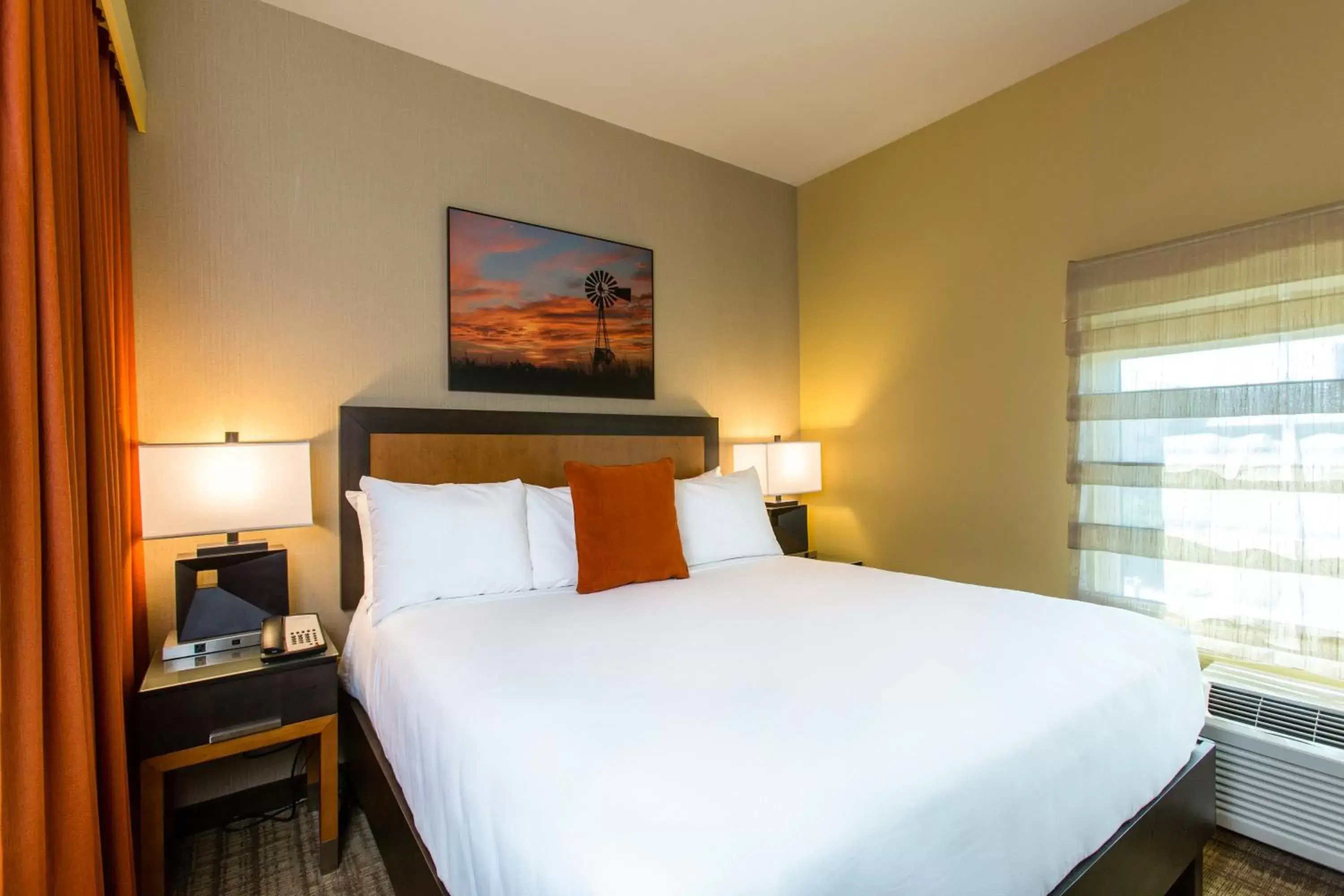 Bed in Cambria Hotel Plano - Frisco