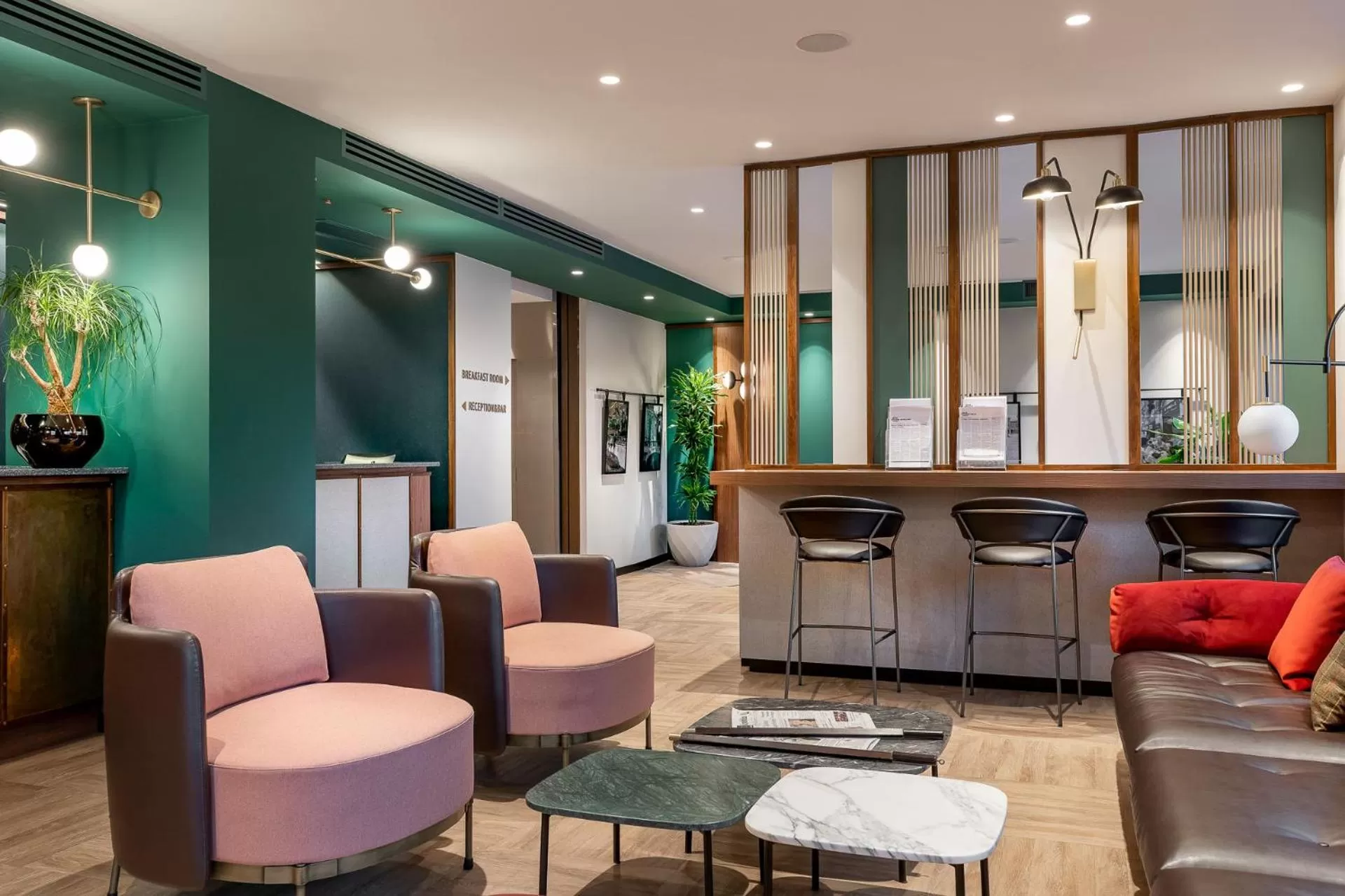 Living room in Hotel Canada