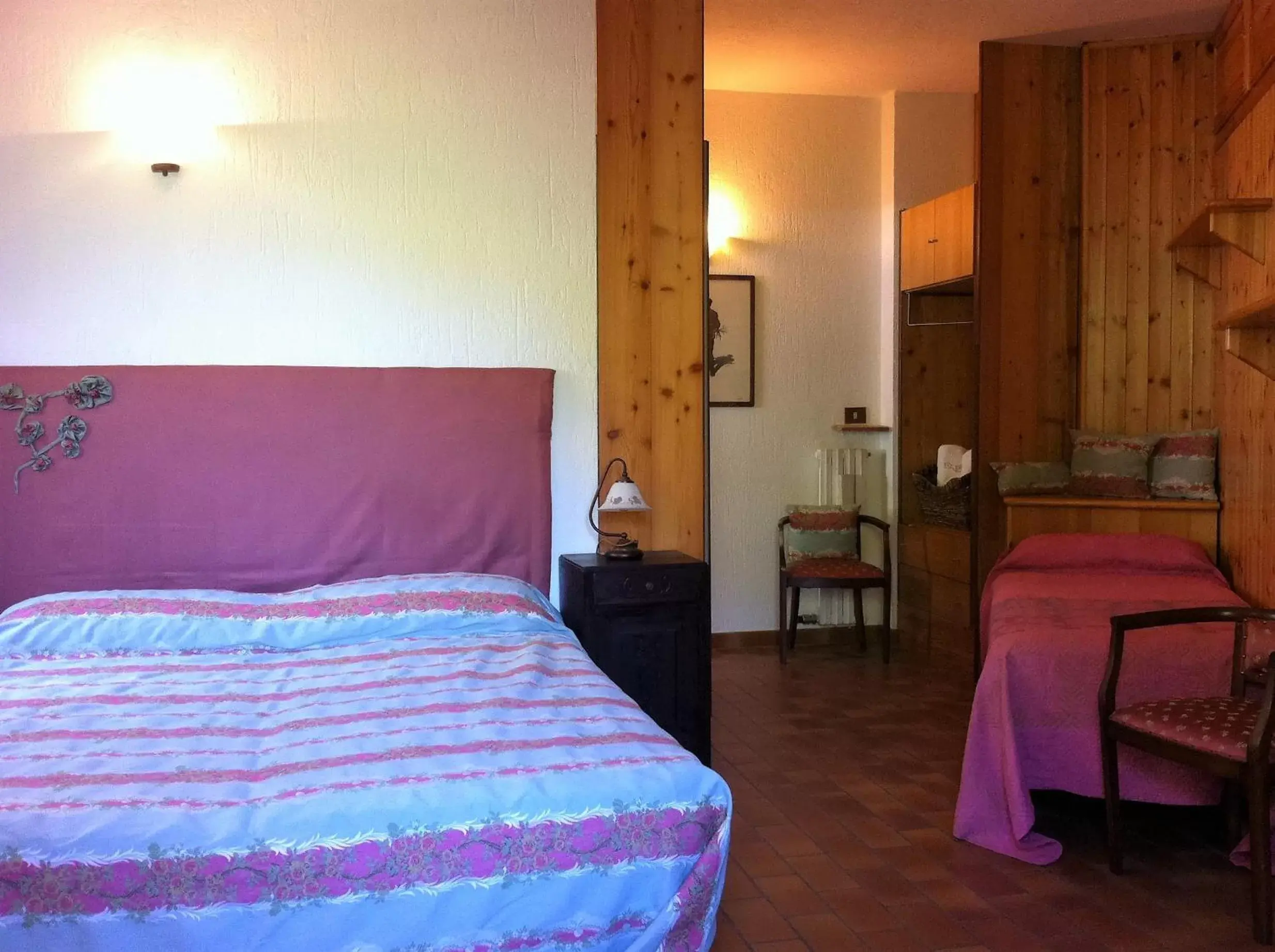 Bedroom, Room Photo in Le Lierre