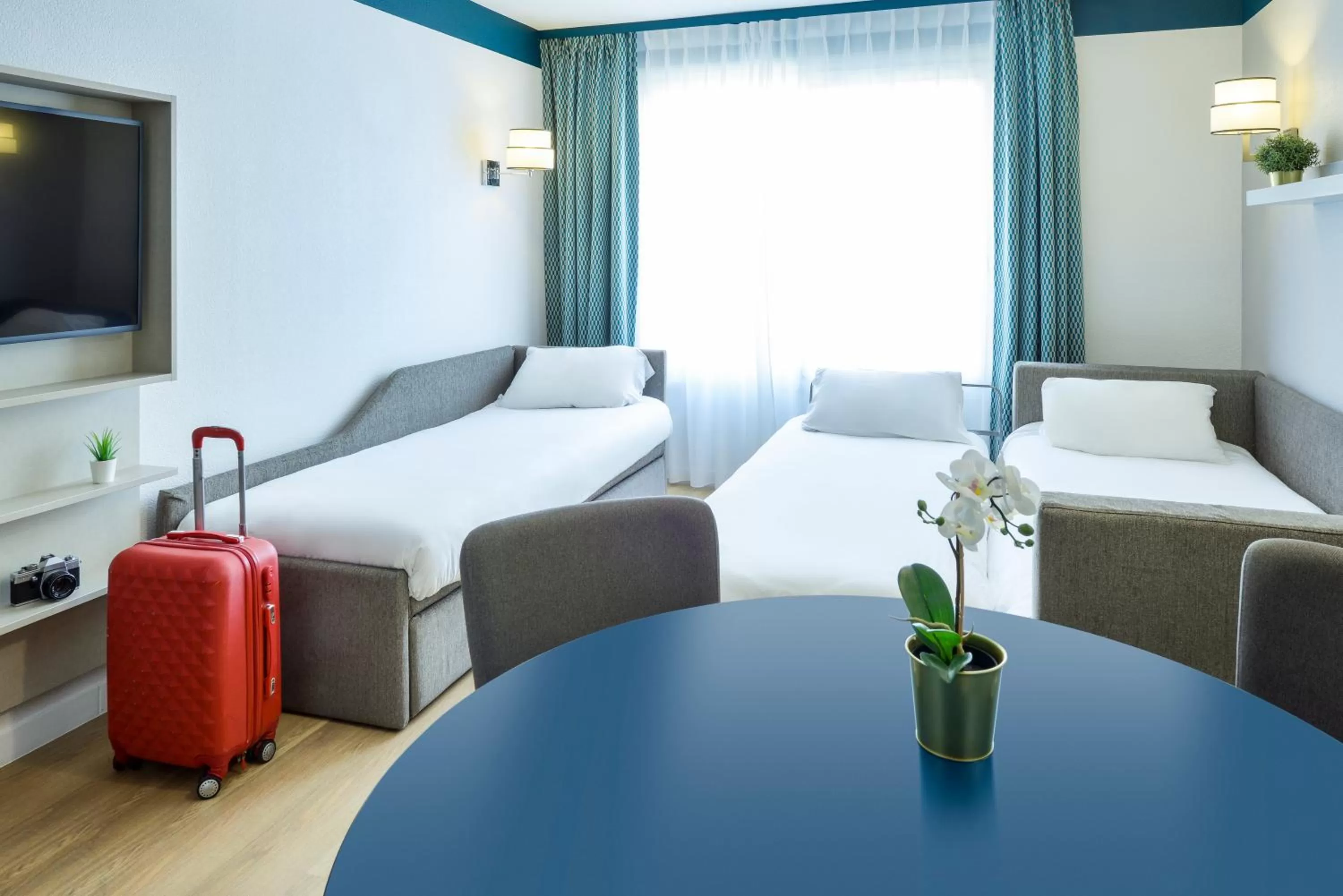 Living room, Bed in Aparthotel Adagio Monaco Palais Joséphine