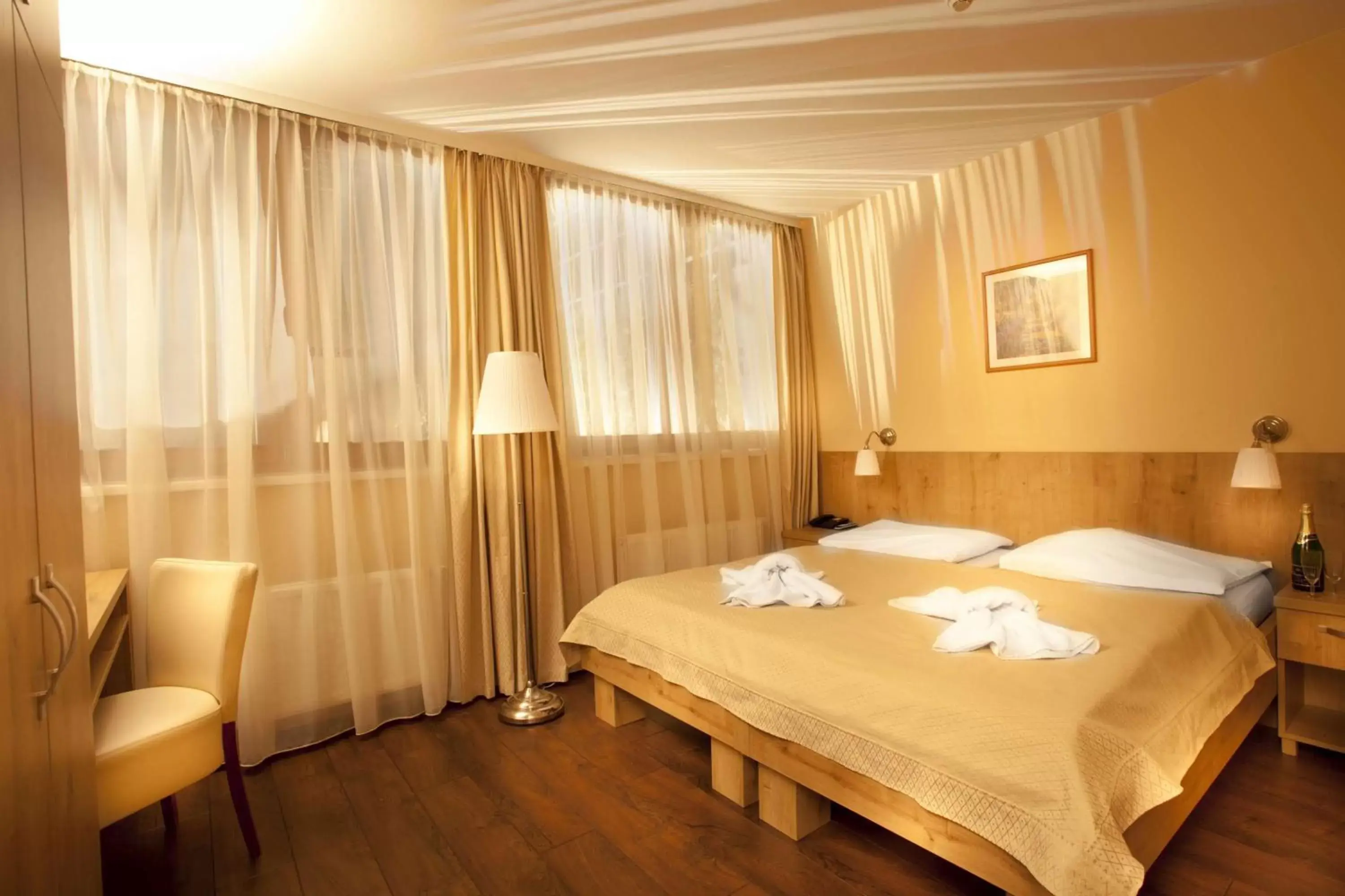 Bedroom, Bed in Hotel Superior Prague