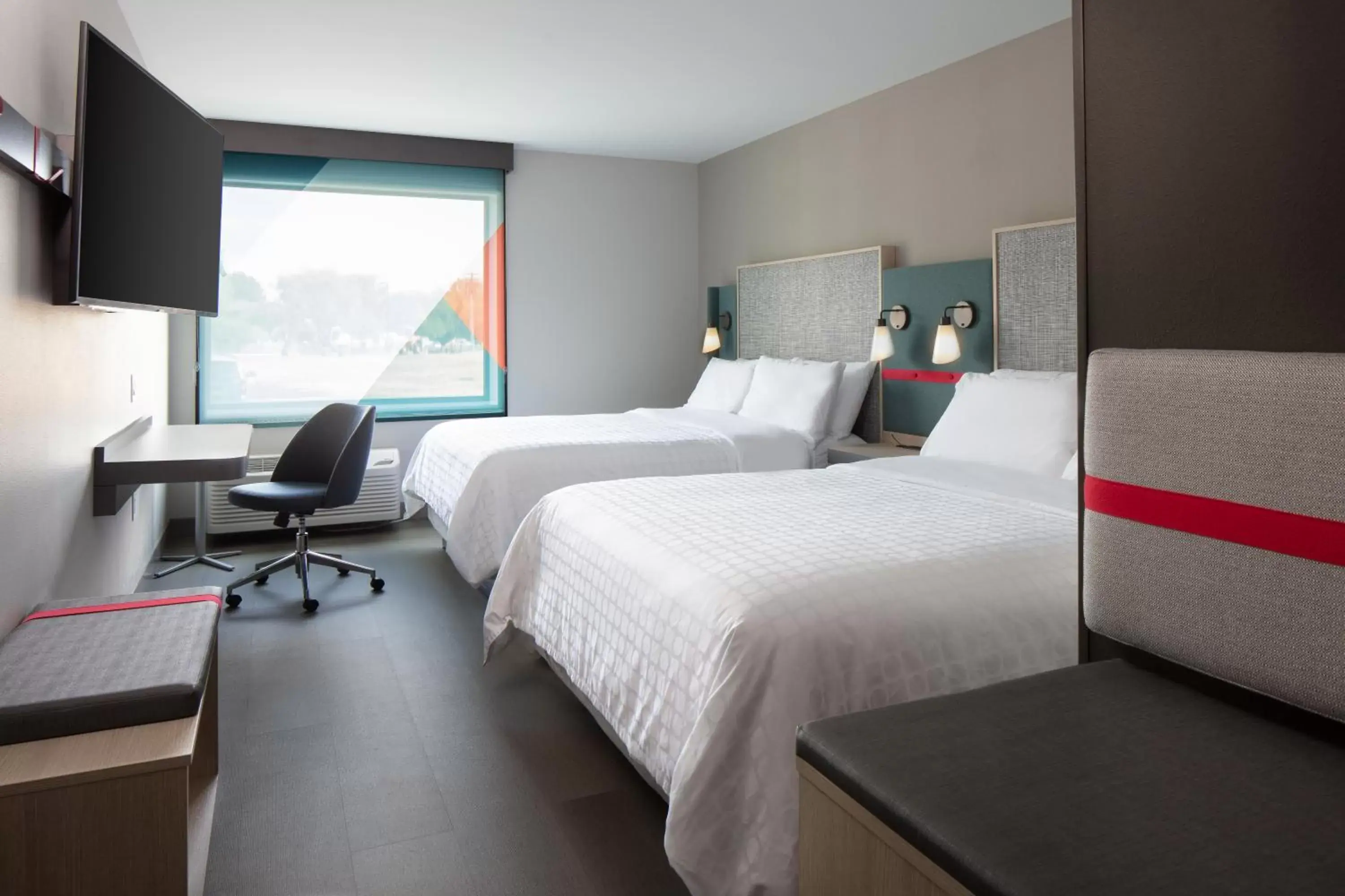 Bedroom, Bed in avid hotels - Madison - Monona, an IHG Hotel