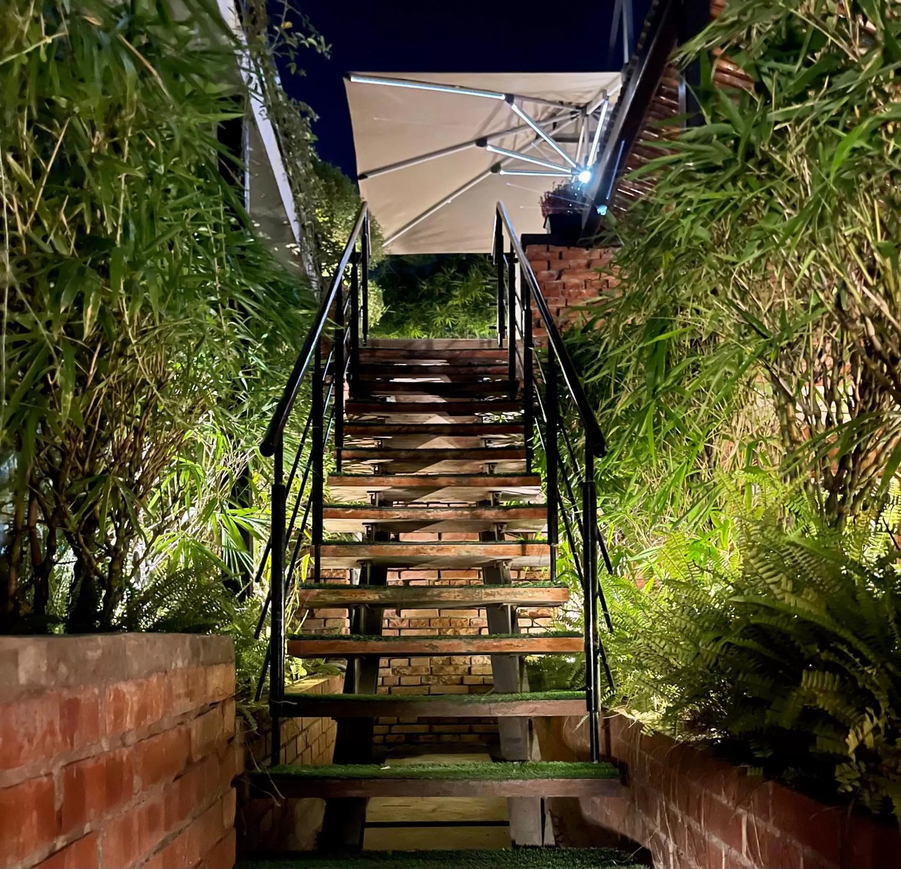 Restaurant/places to eat in Empyrean Dhaka City Centre