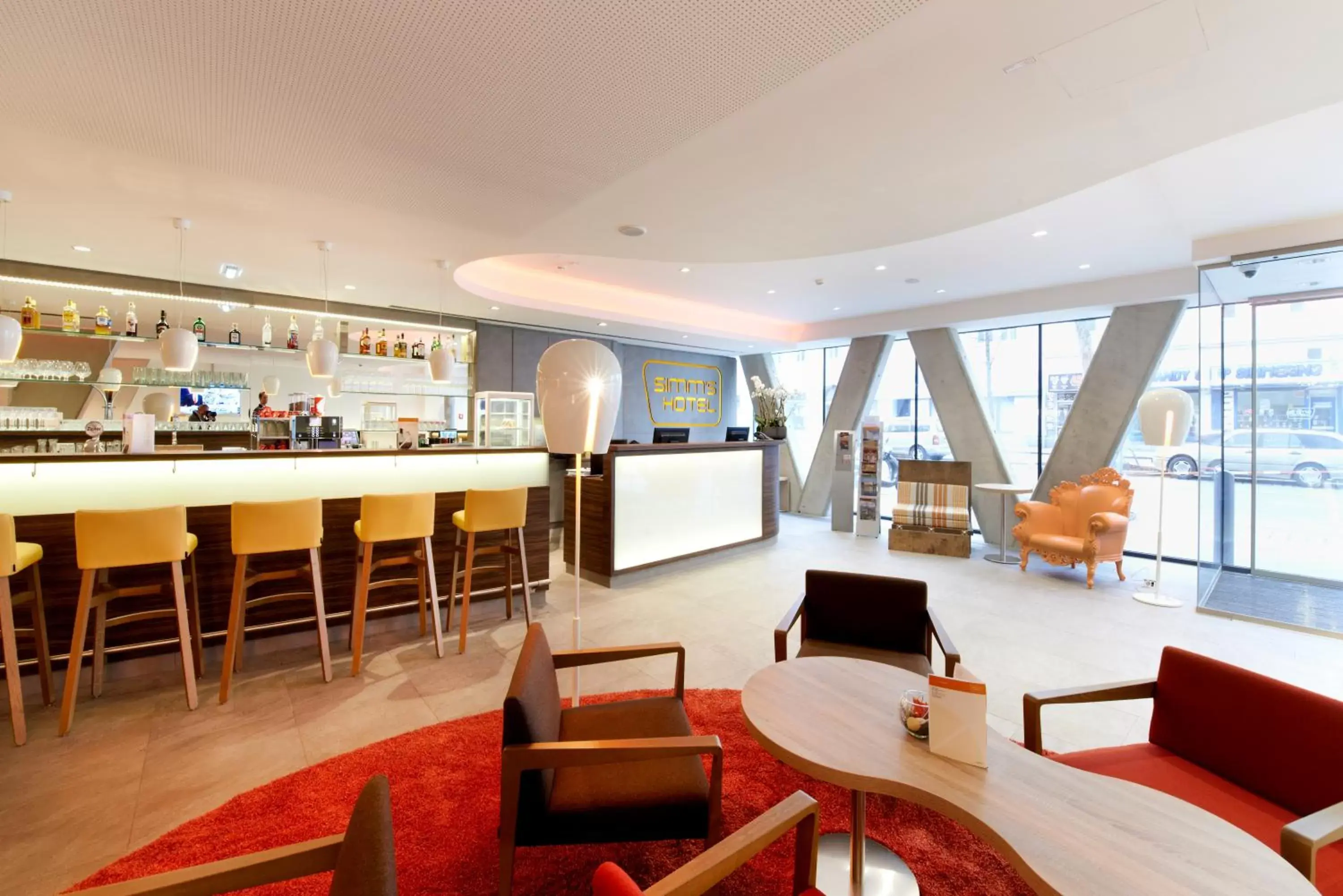 Lounge or bar in Simm's Hotel - cityhotel next to Metro U3 Lounge or bar in Simm's Hotel - cityhotel next to Metro U3