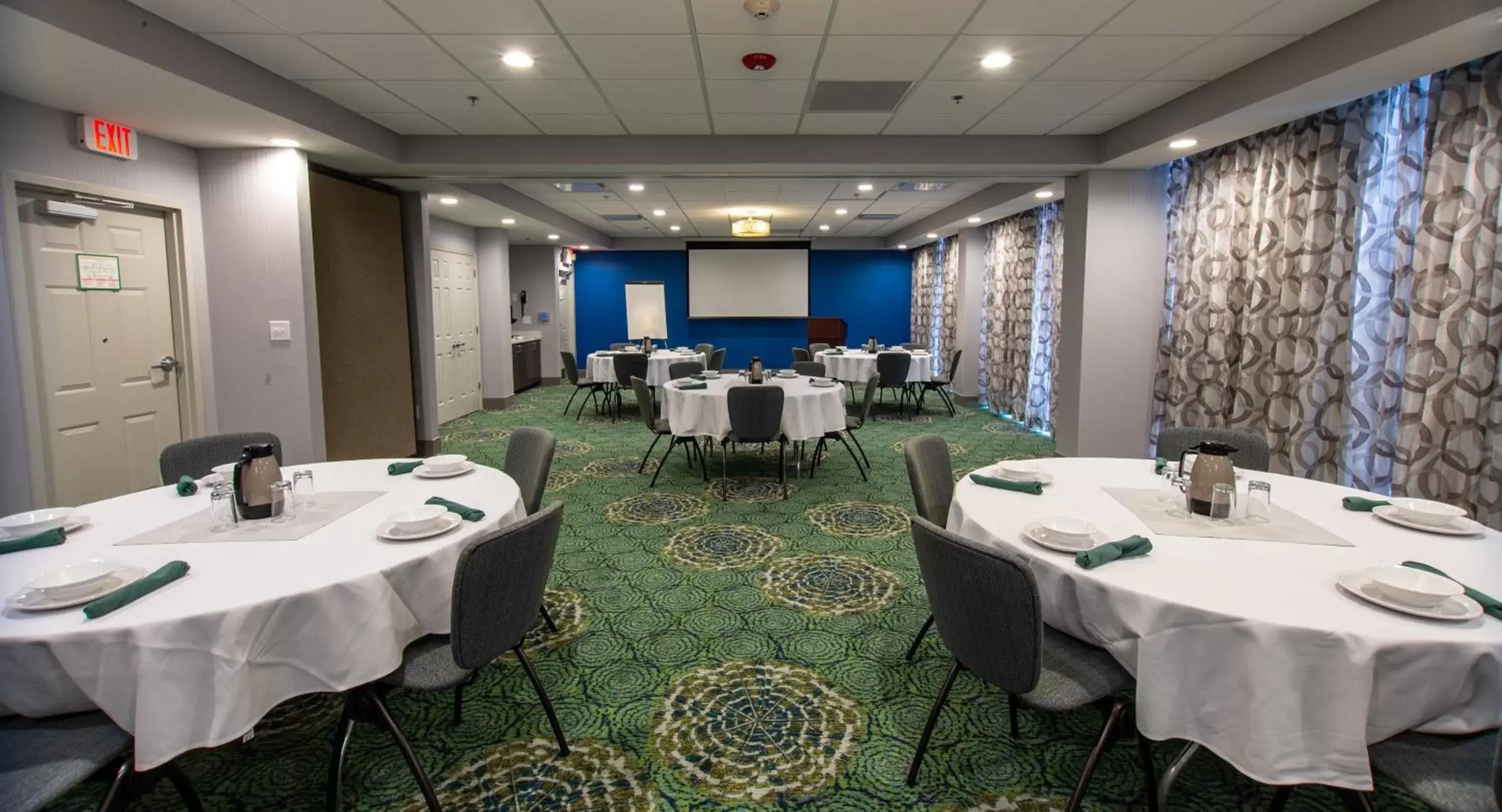 Meeting/conference room in Holiday Inn Knoxville N - Merchant Drive, an IHG Hotel