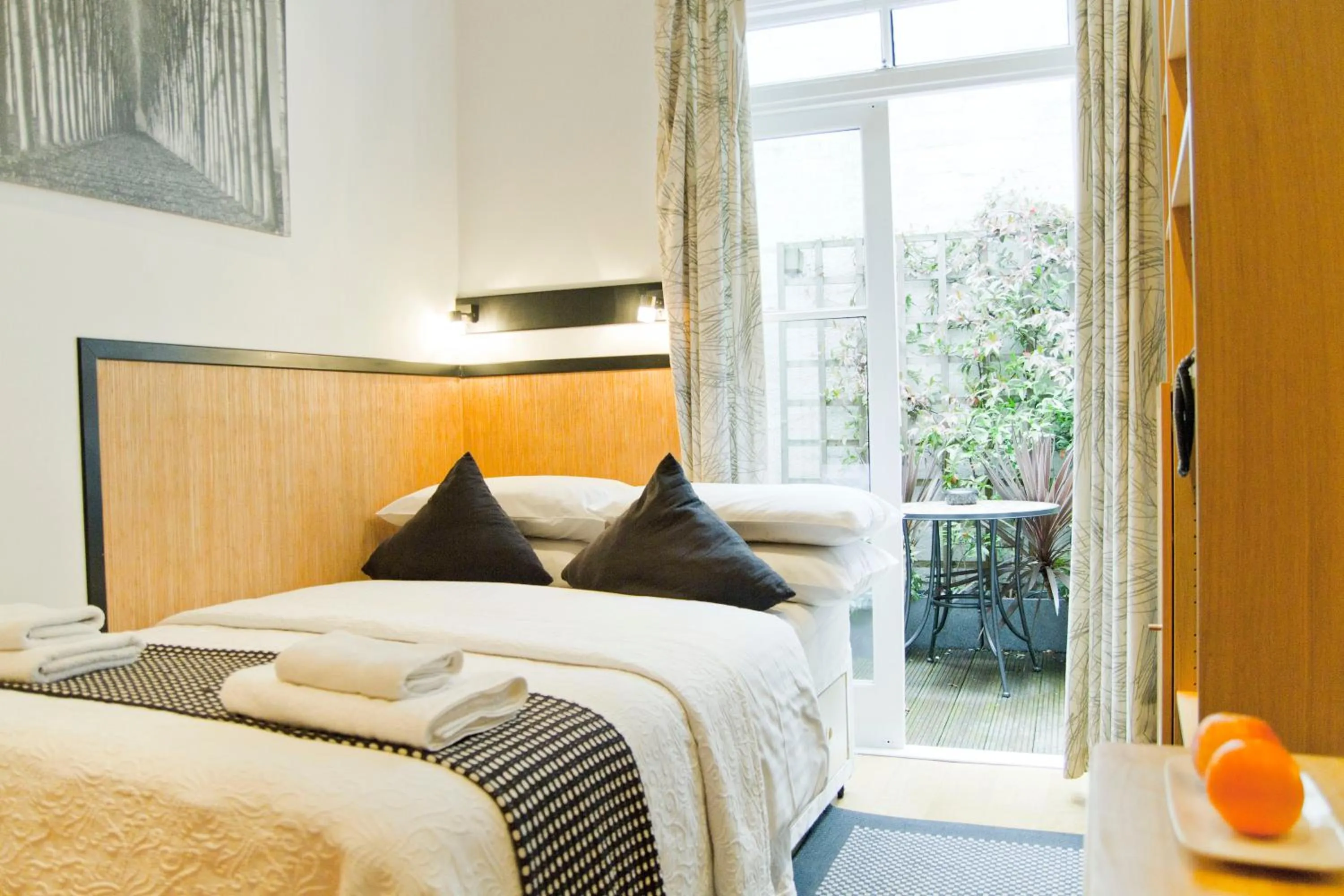 Studio with Terrace in Studios2Let