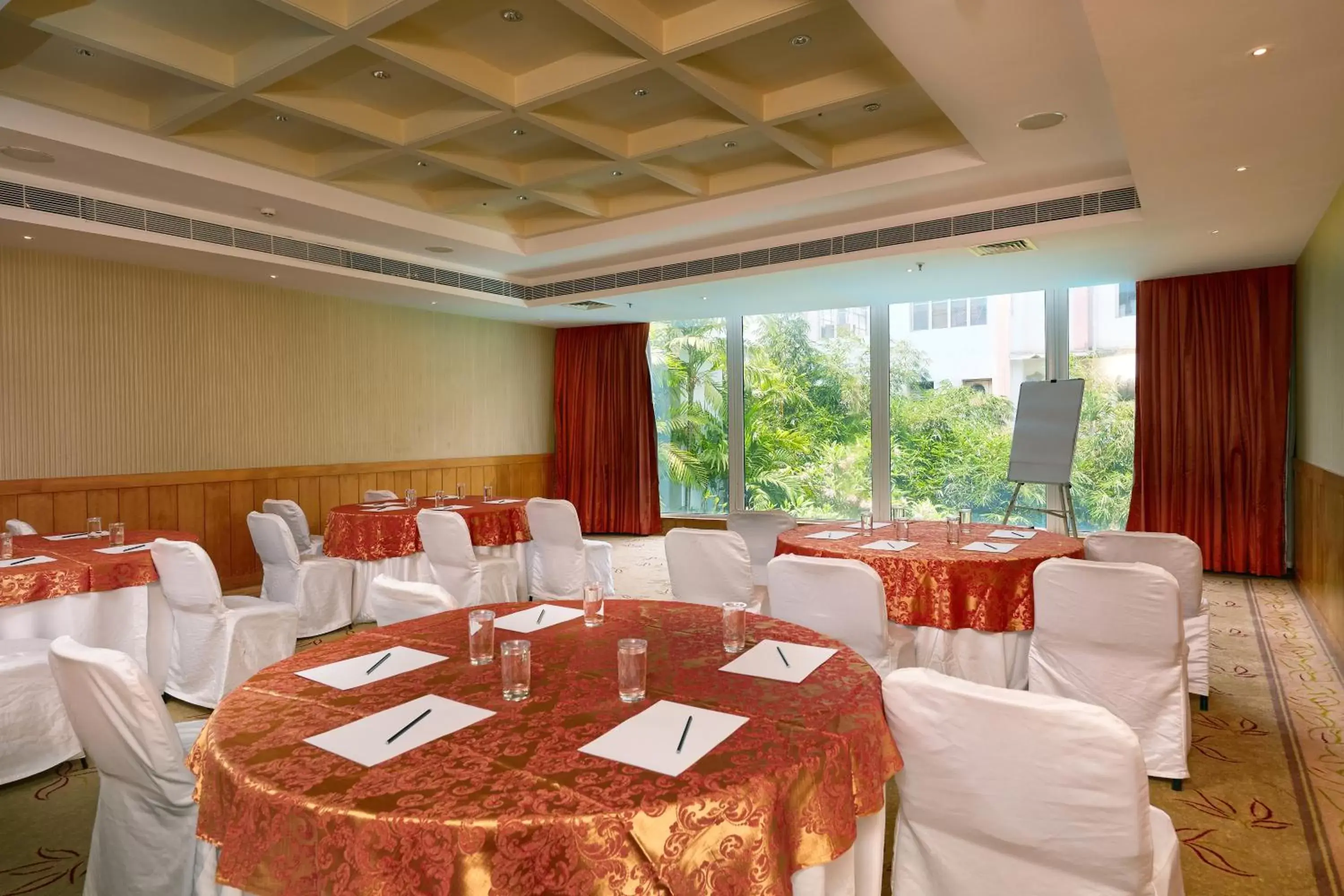 Banquet/Function facilities, Banquet Facilities in Park Plaza Chennai OMR