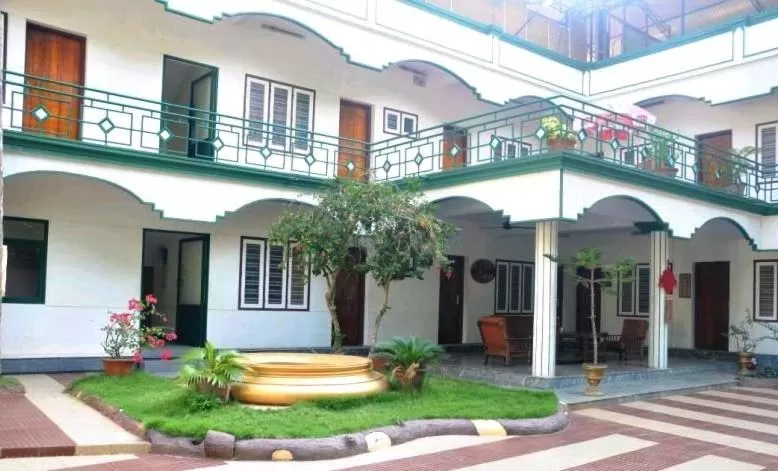 Property building in Raja Park Beach Resort