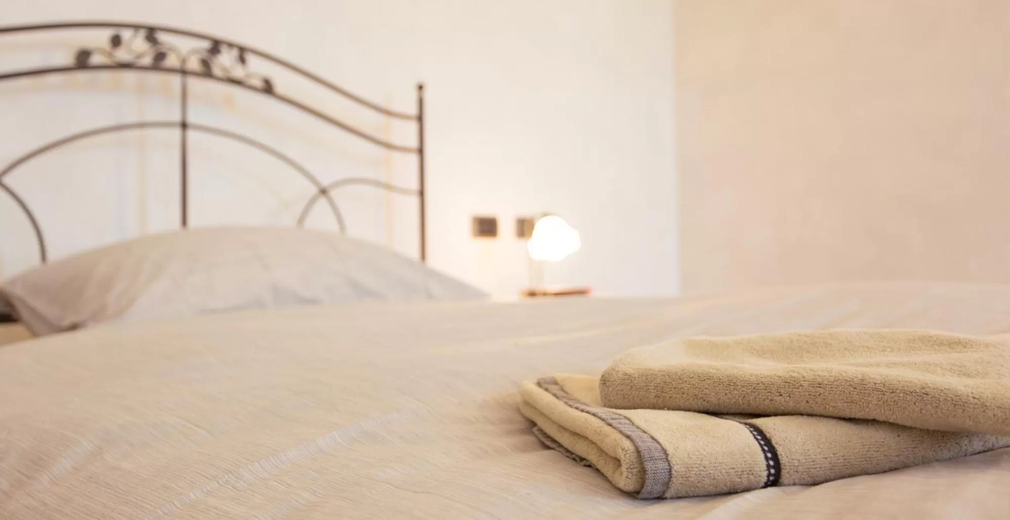 Bed in B&B Residence il Ciliegio , Via Villa Superiore 93 Luzzara