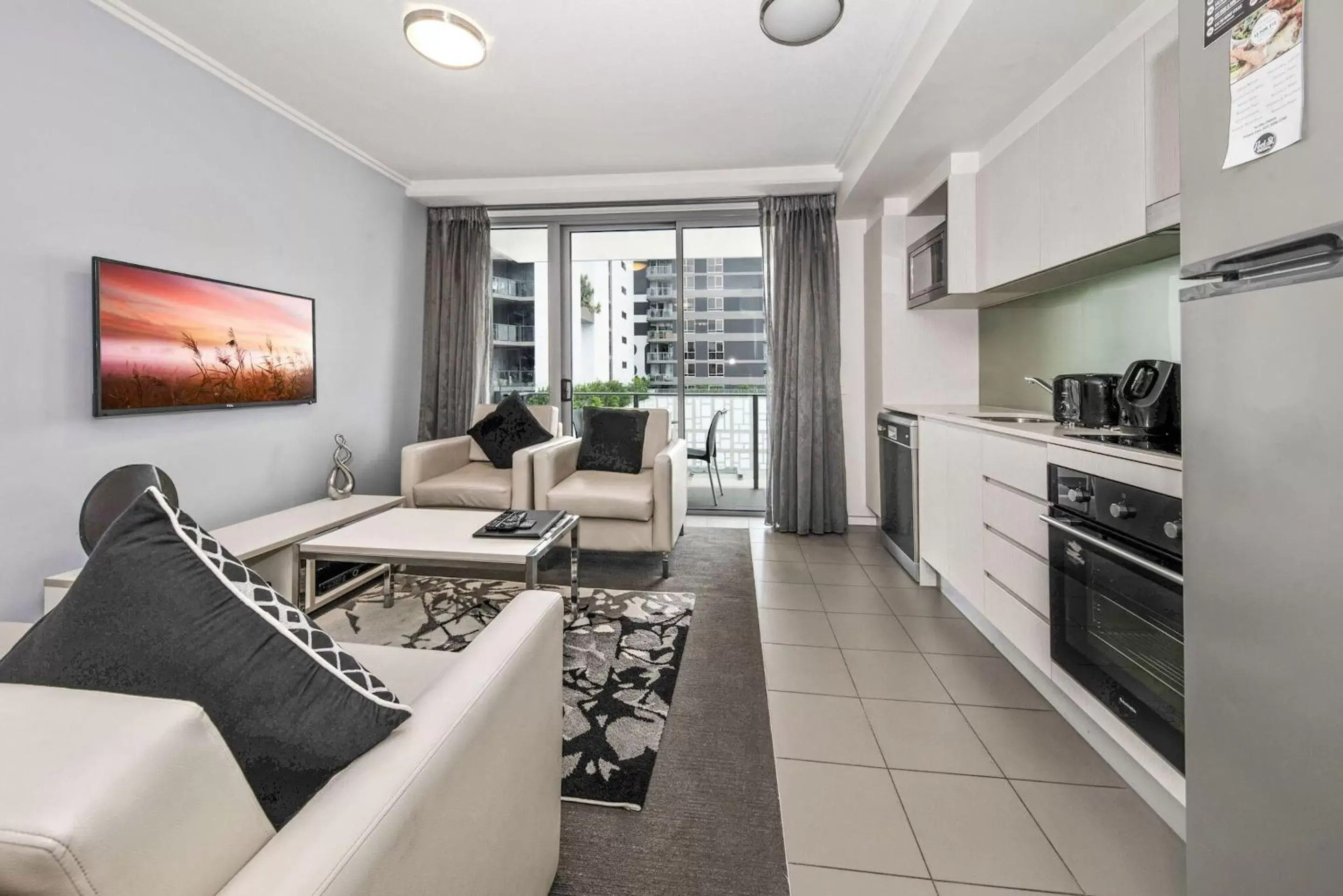 Kitchen or kitchenette in The Capitol Apartments Kitchen or kitchenette in The Capitol Apartments
