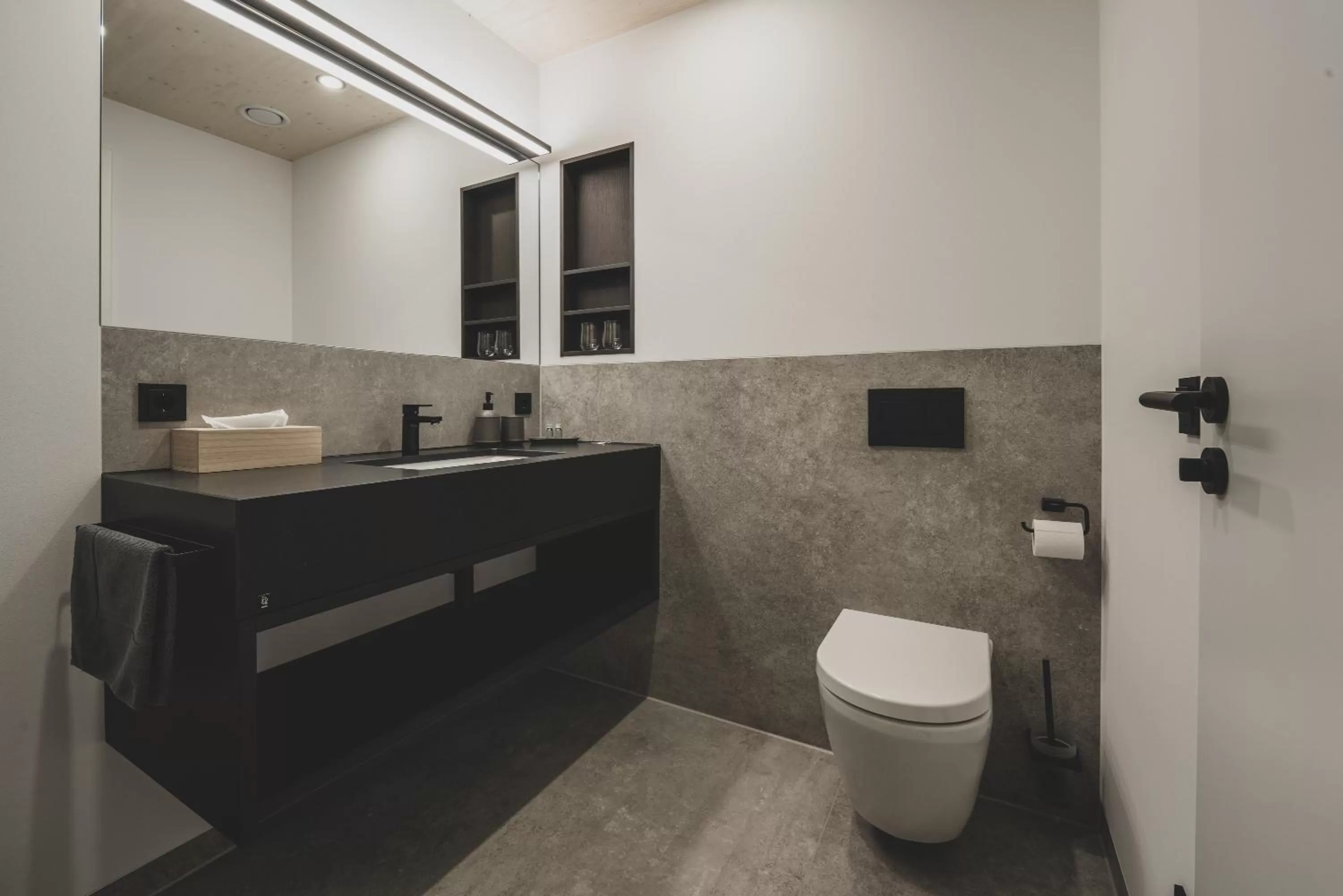 Bathroom in LANDHOTEL ALTE ZOLLSTATION- Historical Building