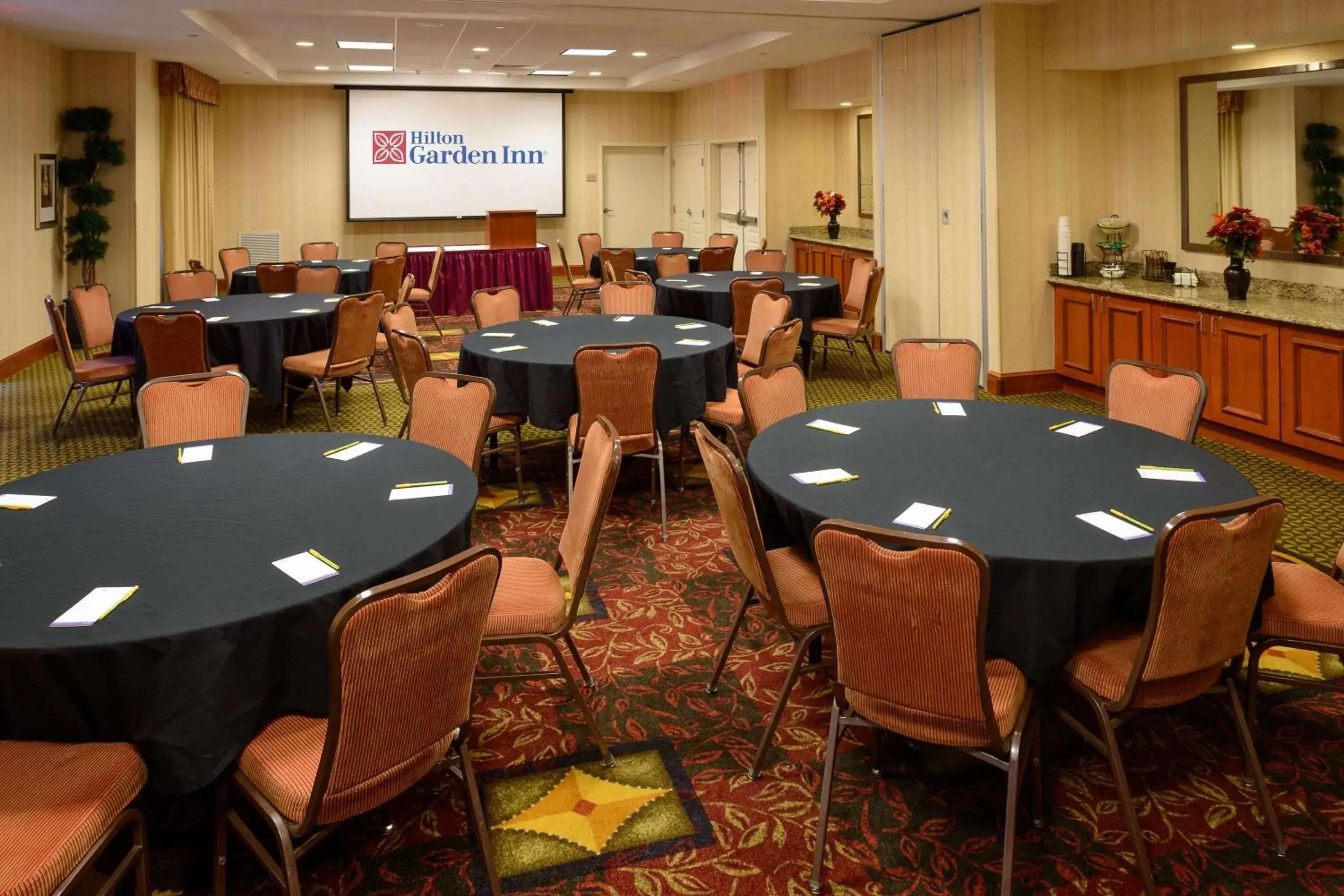 Meeting/conference room in Hilton Garden Inn Joplin