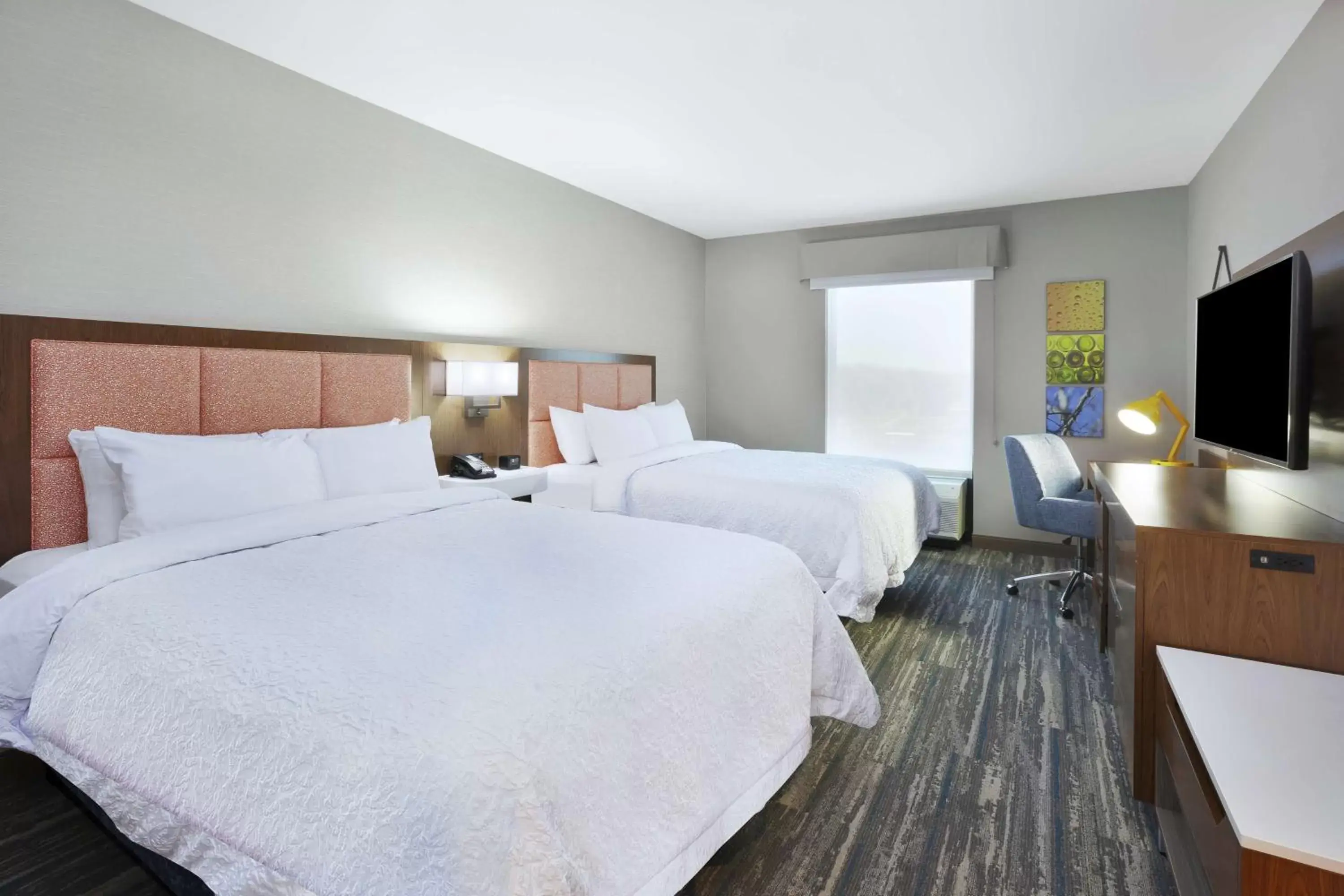 Bedroom, Bed in Hampton Inn & Suites Grandville Grand Rapids South