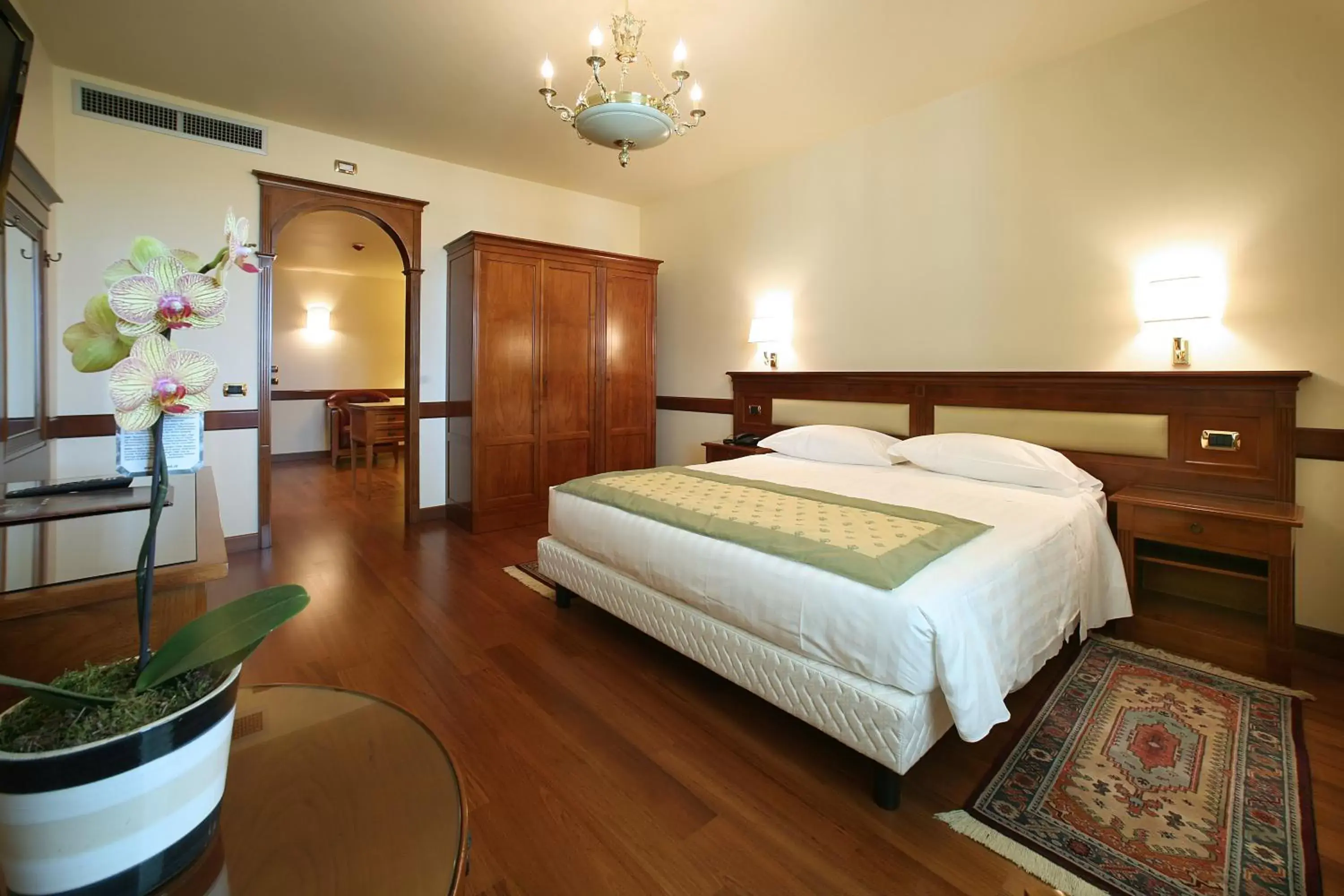 Bed in Villa Quaranta Tommasi Wine Hotel & SPA