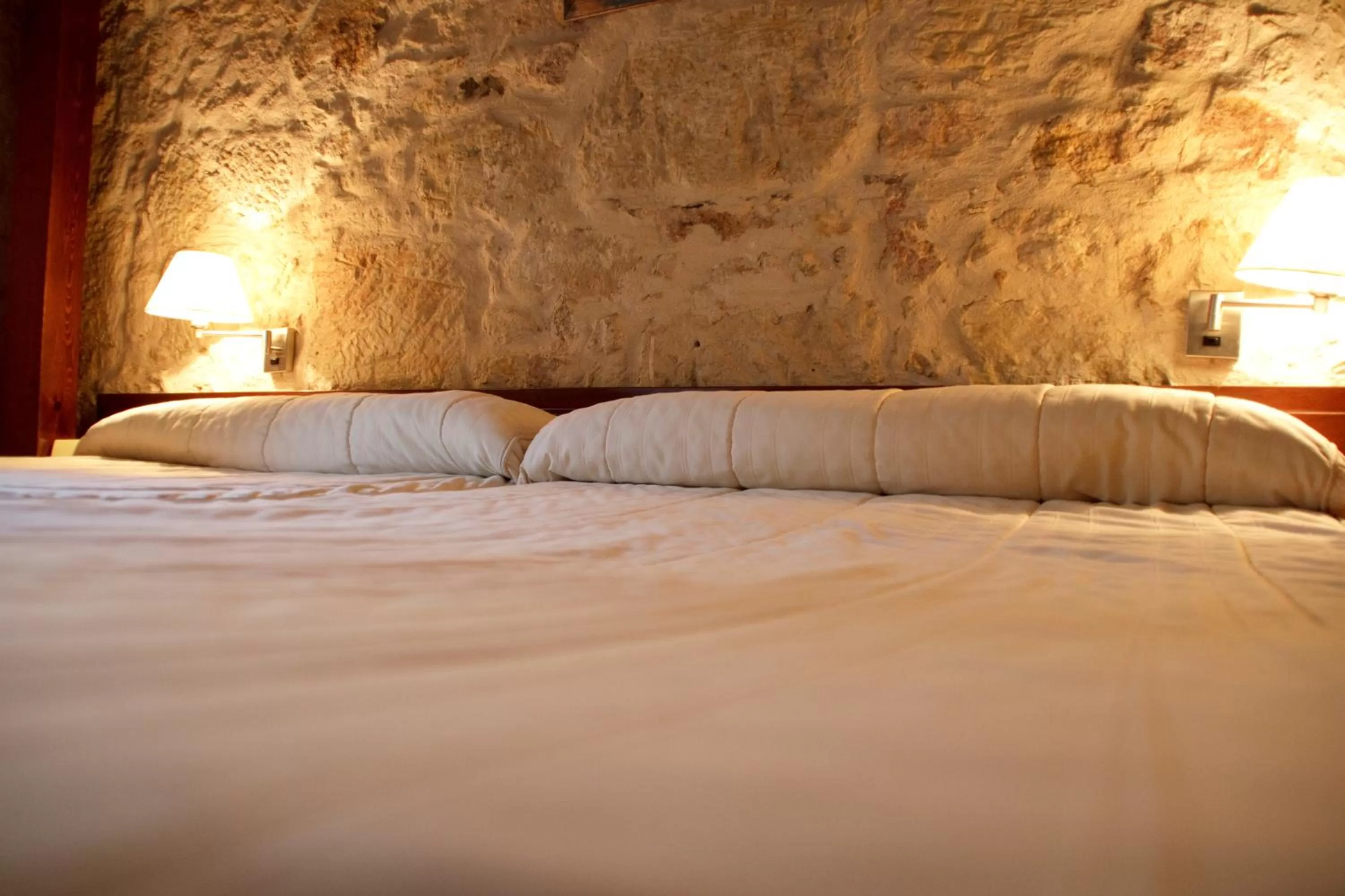 Bedroom, Bed in Hotel Microtel Placentinos