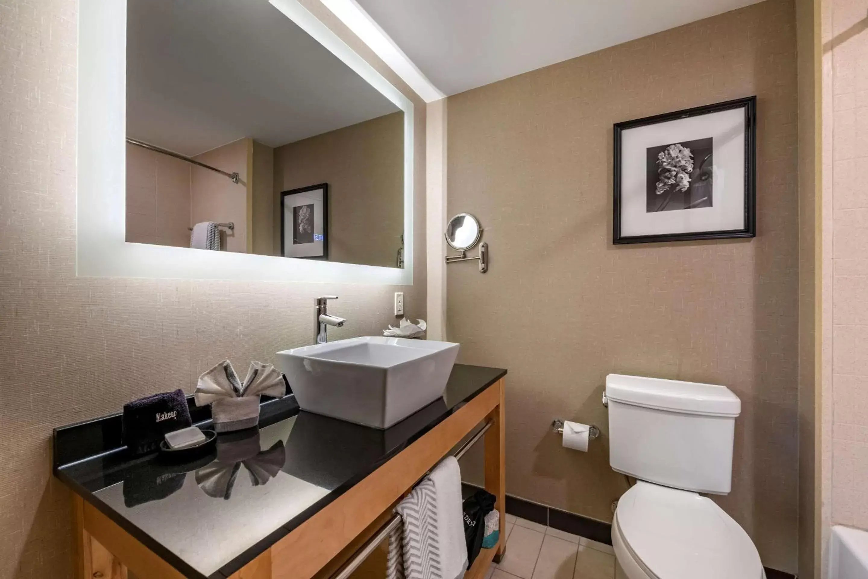 Bedroom, Bathroom in Cambria Hotel Ft Lauderdale, Airport South & Cruise Port
