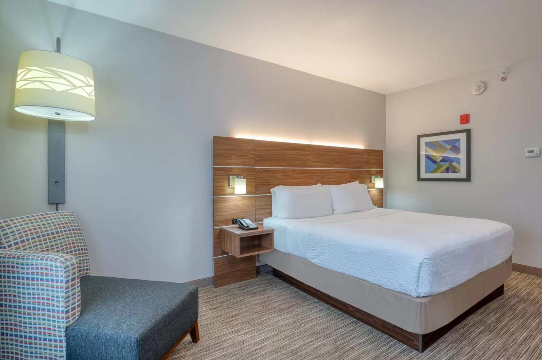 Photo of the whole room, Bed in Holiday Inn Express Troy by IHG