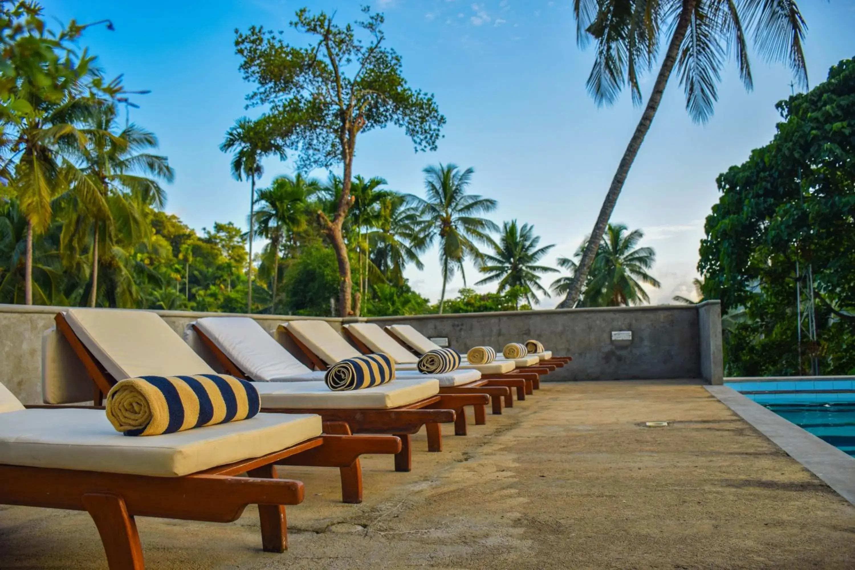 Swimming pool, Patio/Outdoor Area in Athulya Villas