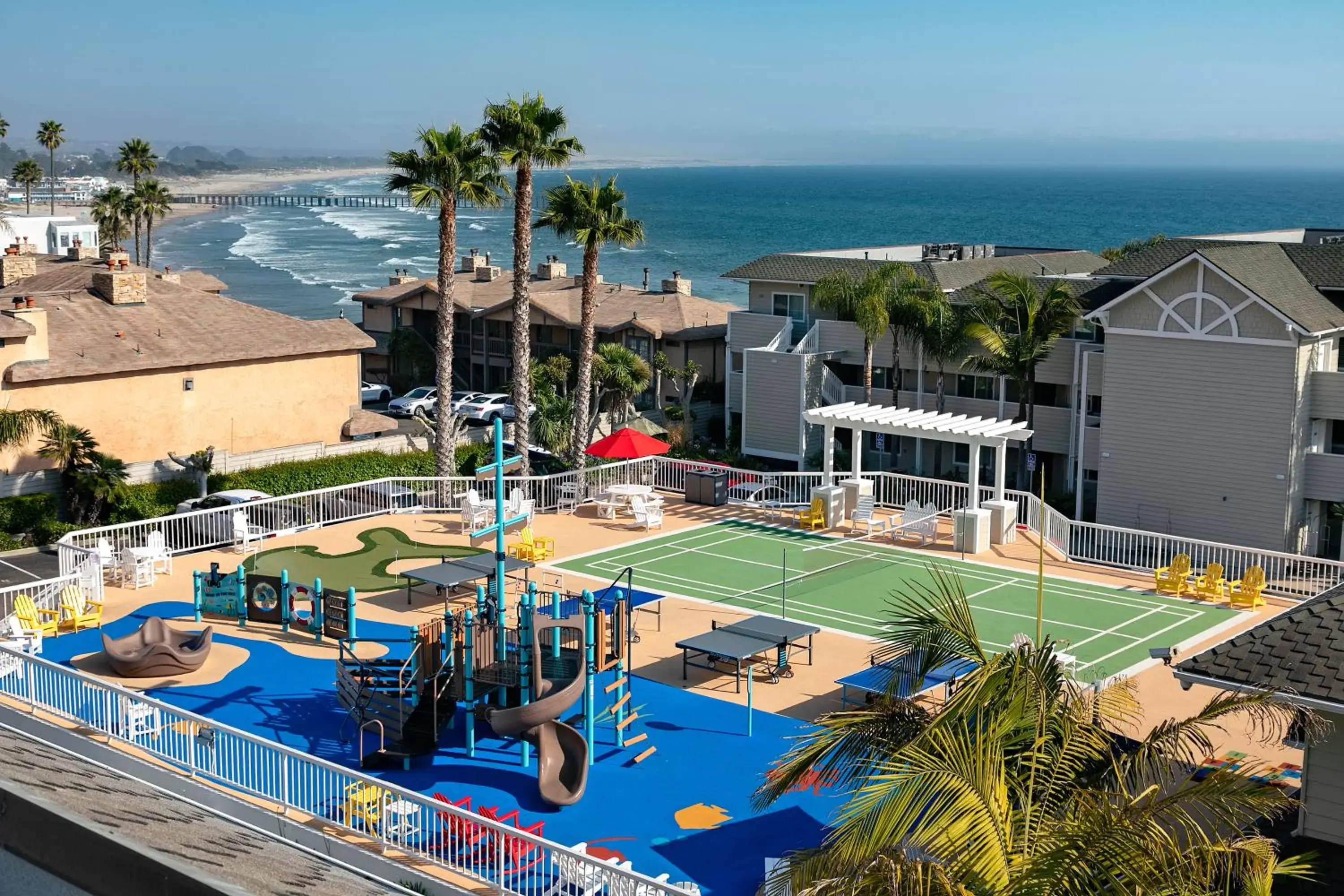 Children play ground in Pismo Lighthouse Suites