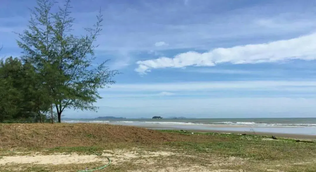 Beach in Samsuria Beach Resort & Residence