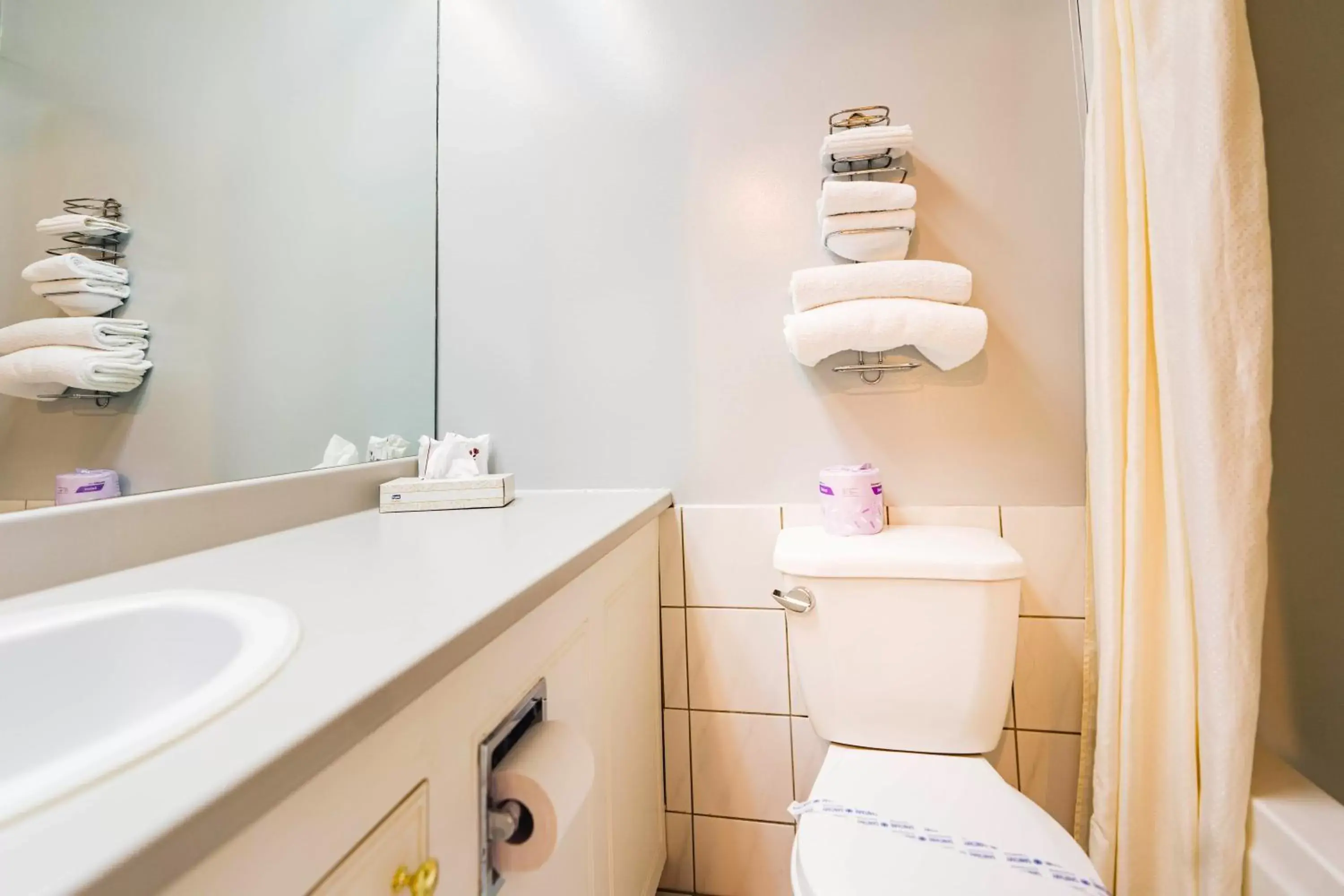 Bathroom in Auberge Harris