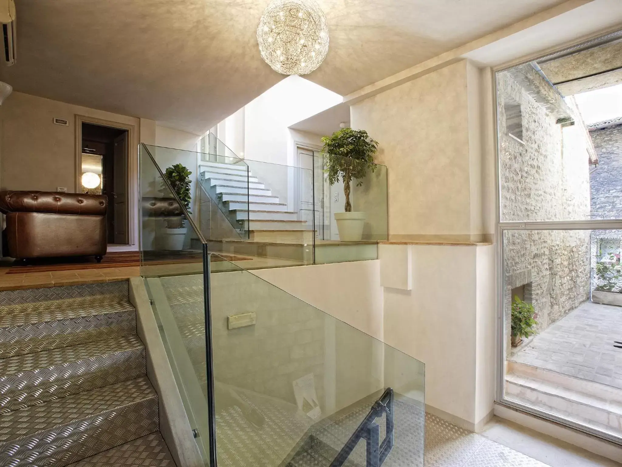 Lobby or reception, Bathroom in Hotel Sorella Luna