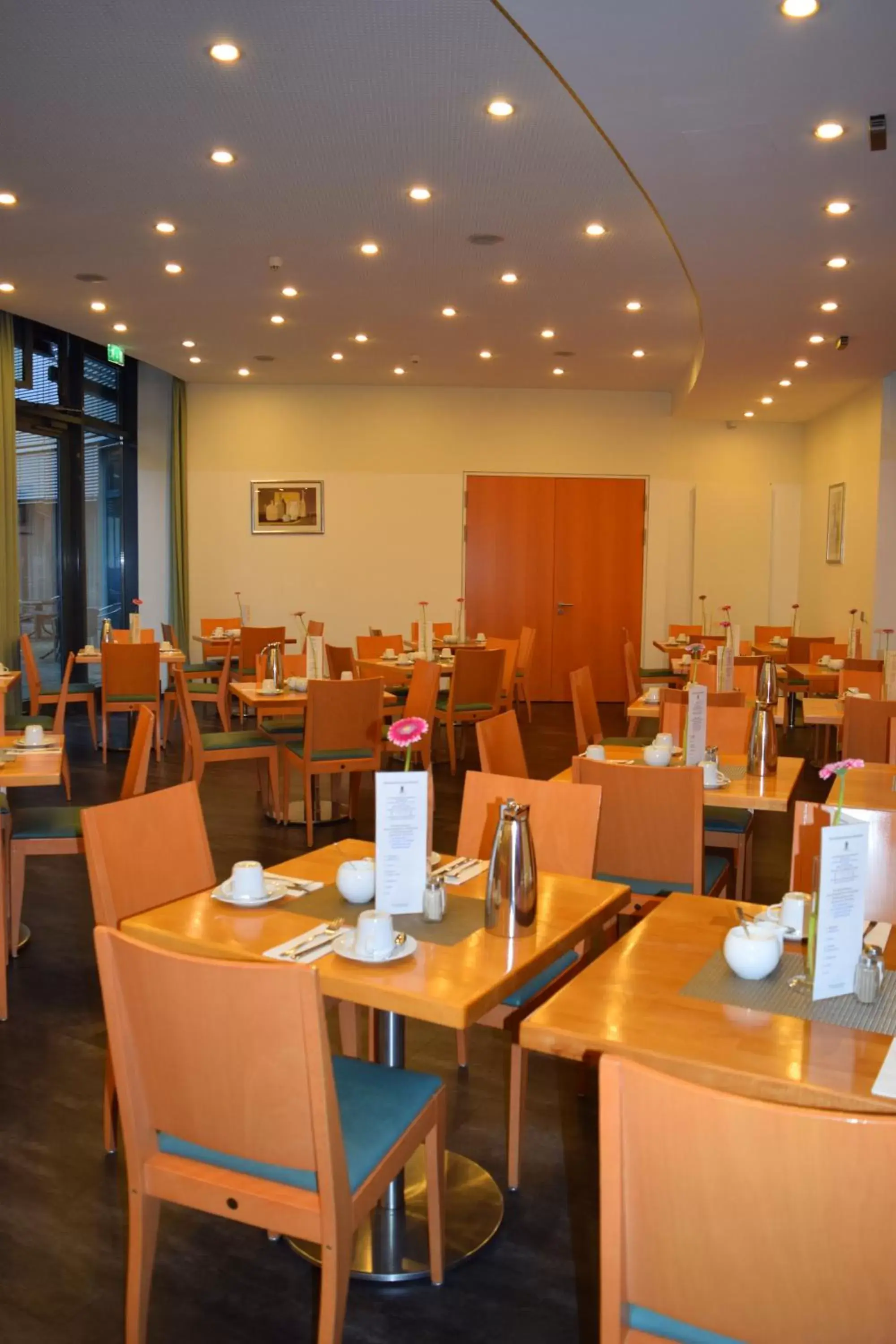 Restaurant/Places to Eat in Hotel am Borsigturm