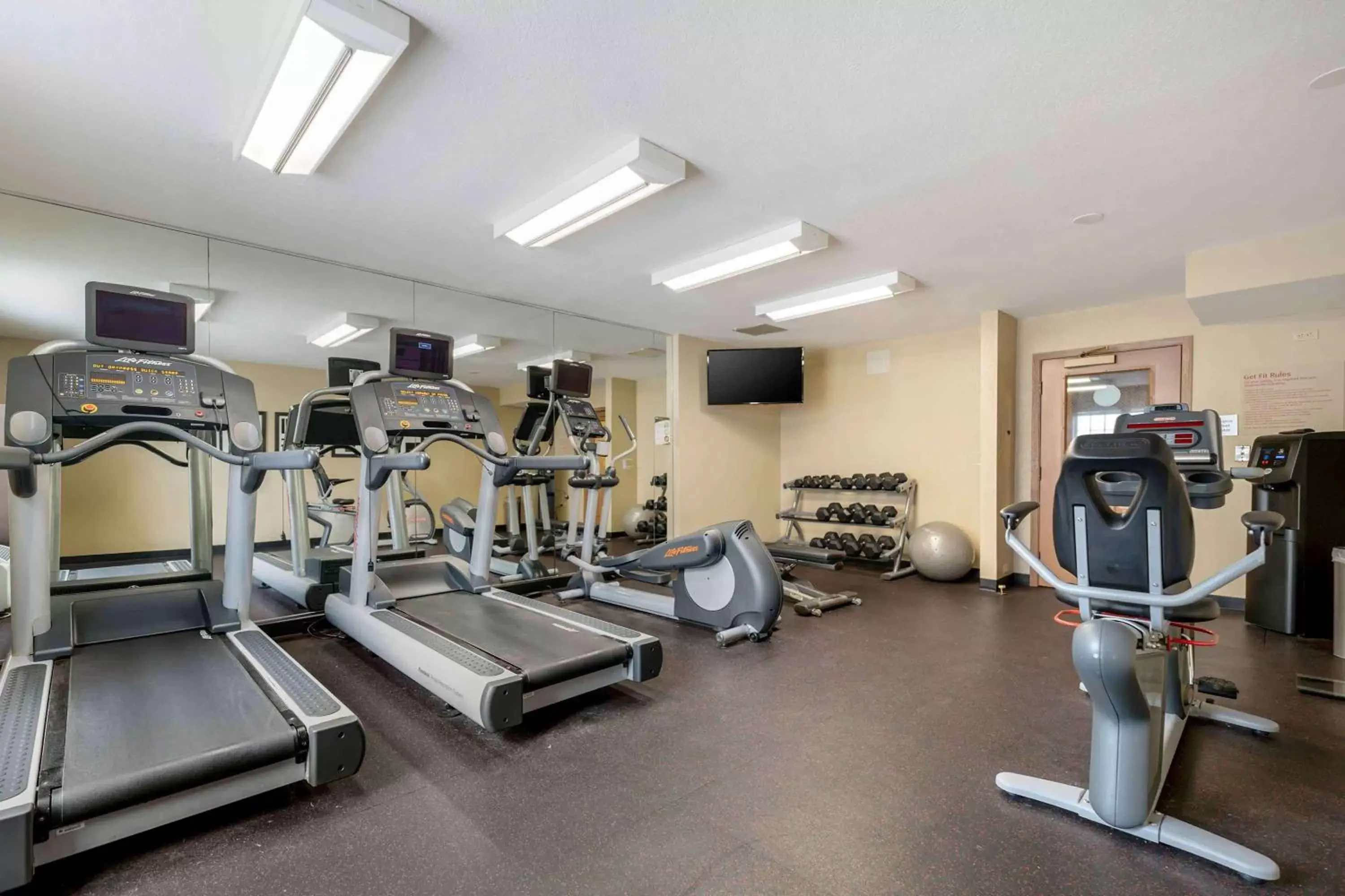 Fitness centre/facilities, Fitness Center/Facilities in Extended Stay America Suites - Chicago - Elgin - West Dundee