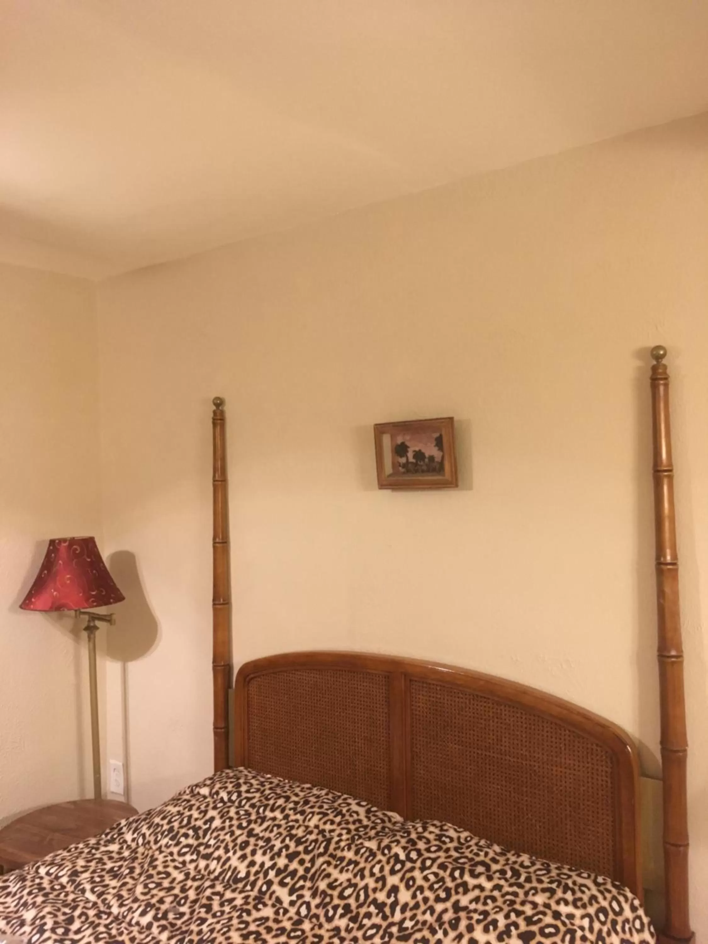 Bedroom in Capri Beach Hotel