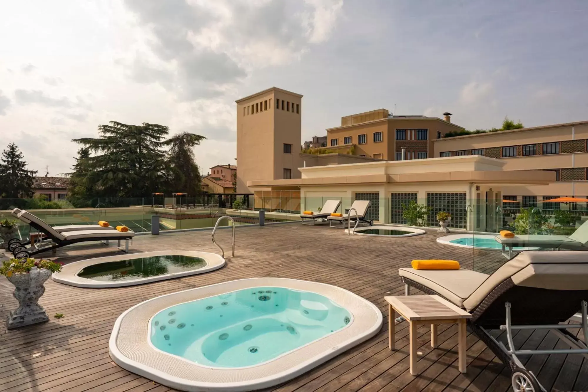 Solarium, Swimming Pool in Grand Hotel Castrocaro Longlife Formula