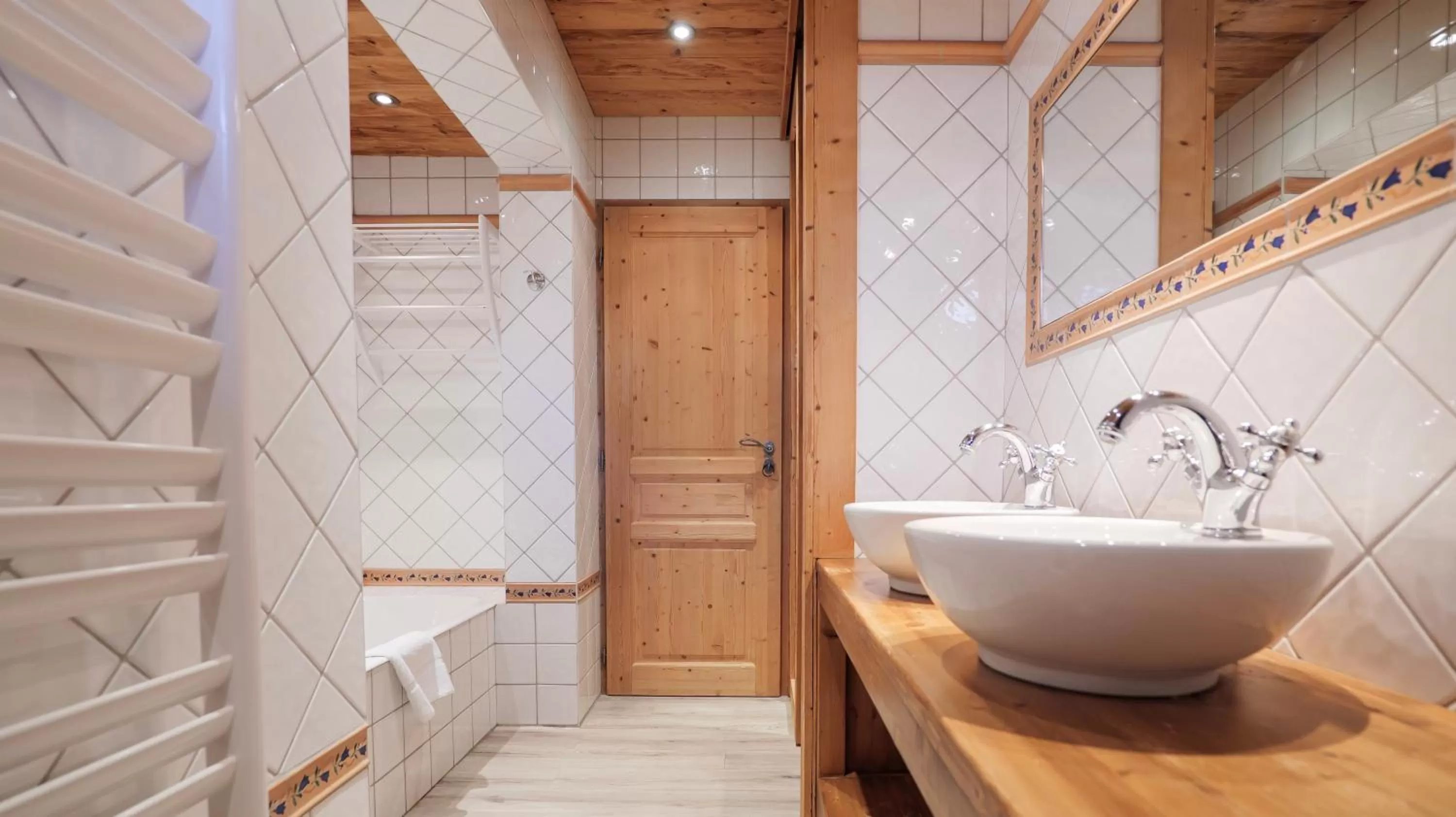 Bathroom in Hôtel des 2 Gares