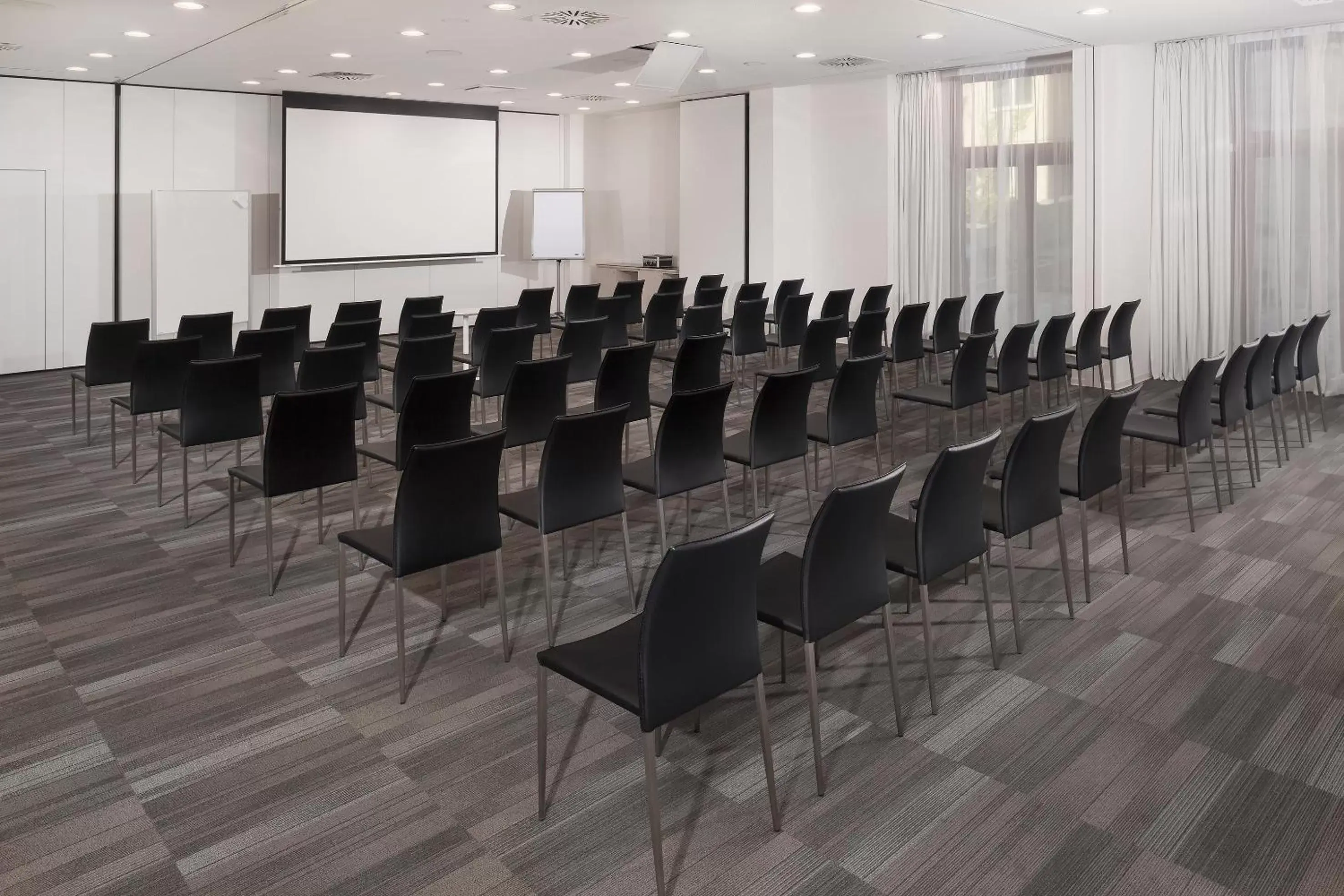 Meeting/conference room in INNSiDE by Meliá Leipzig