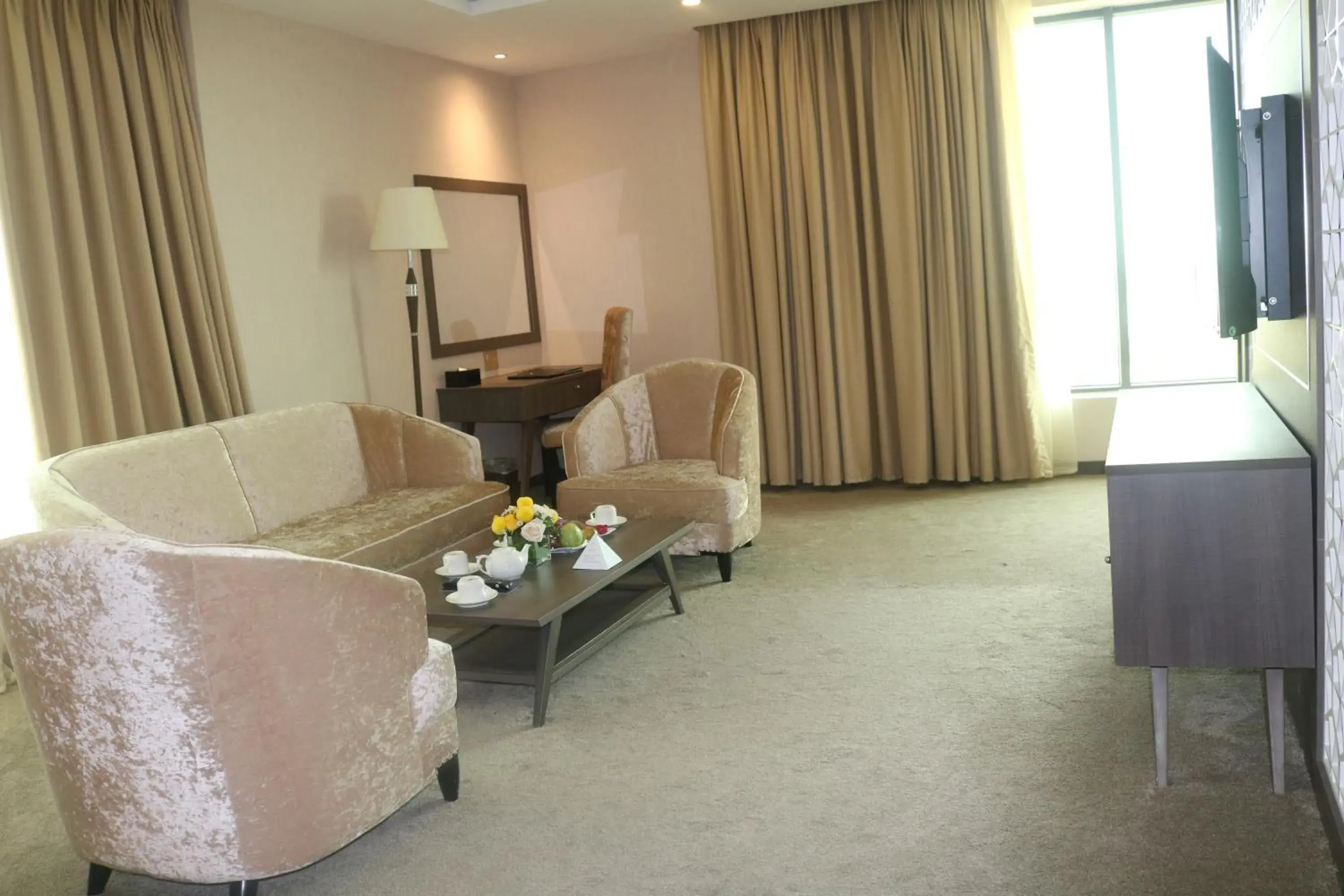 Living room, Seating Area in Muong Thanh Luxury Can Tho Hotel