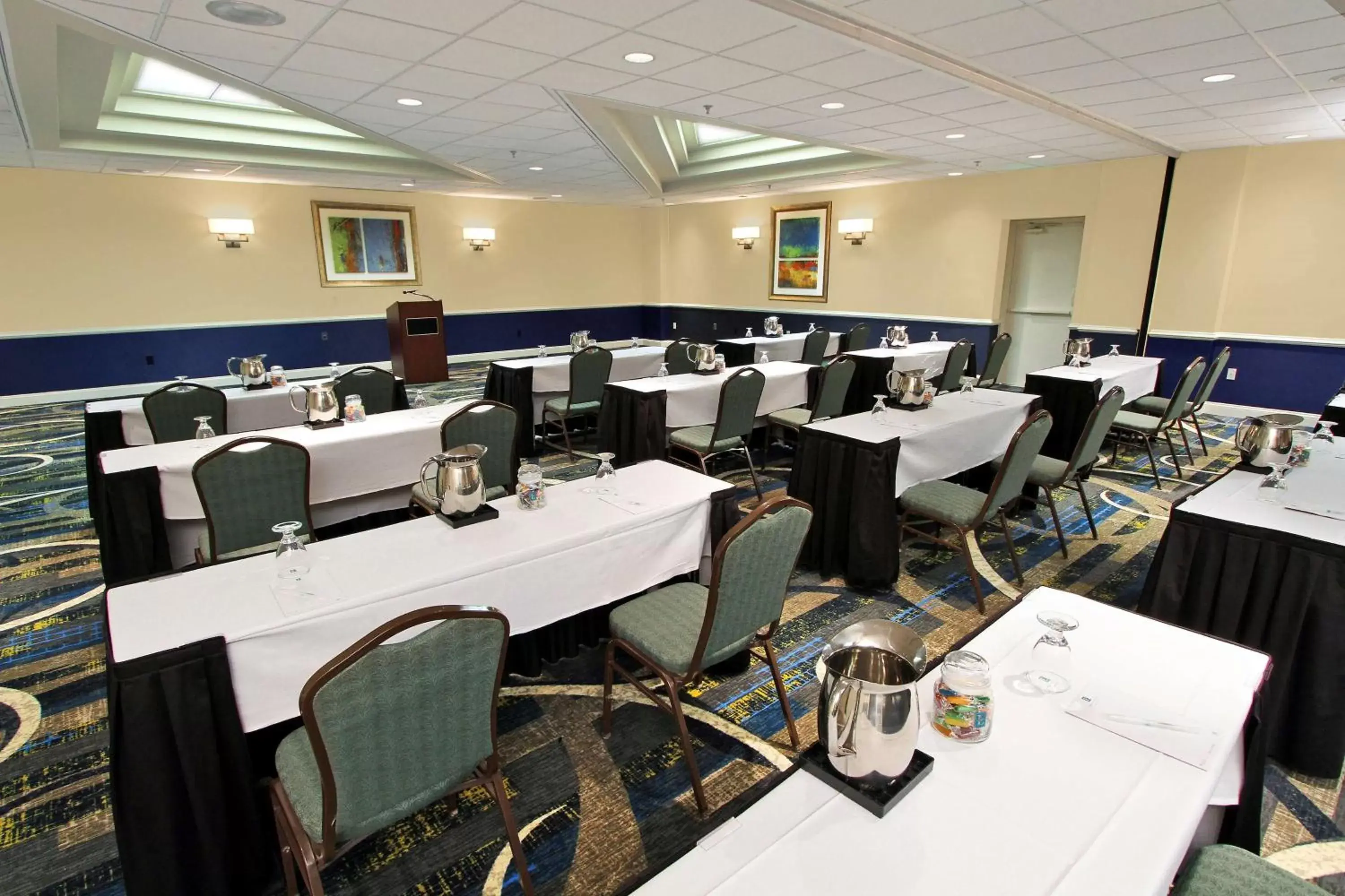 Meeting/conference room in Embassy Suites Baltimore - North/Hunt Valley