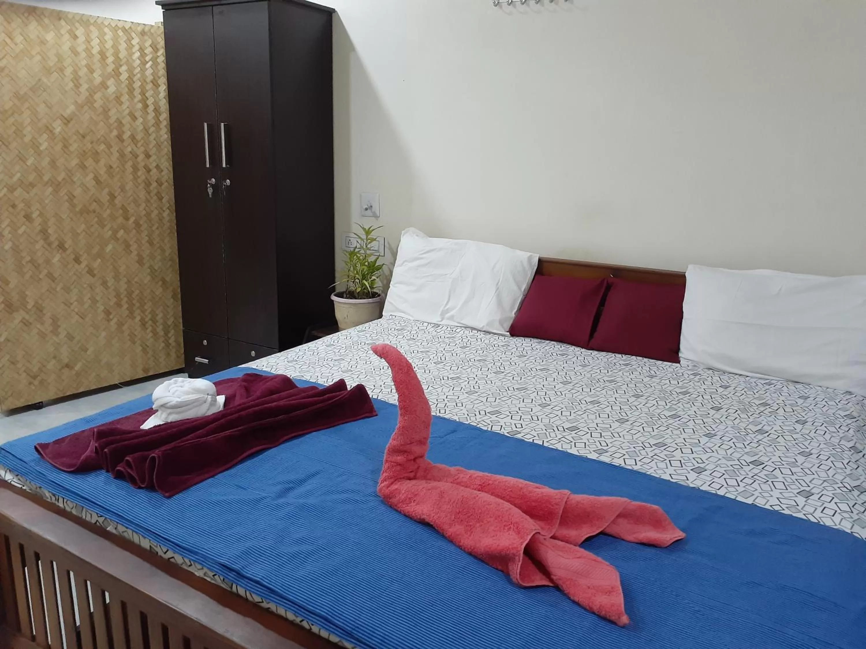 Bed in Nature Villa Kochi