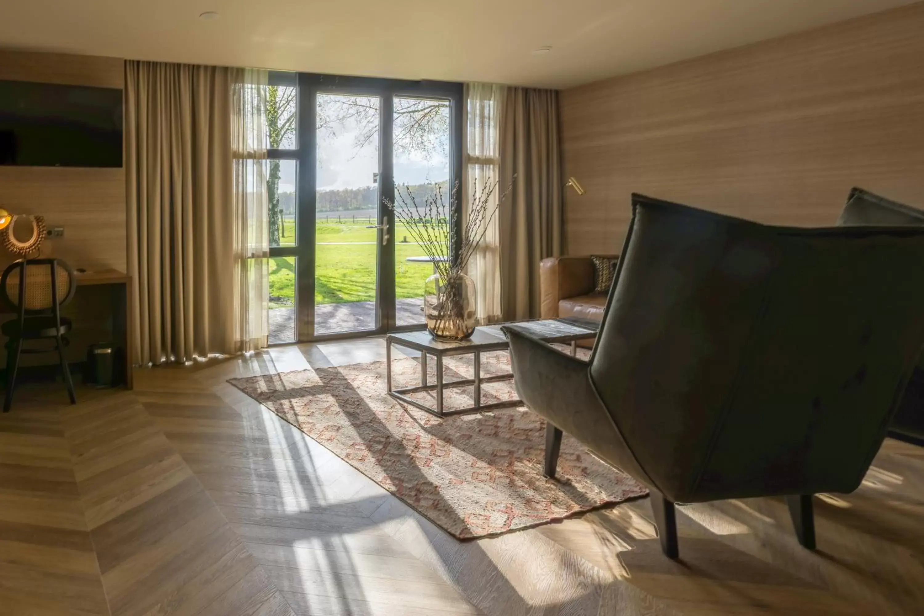 Living room, Seating Area in Van der Valk Hotel Apeldoorn - de Cantharel