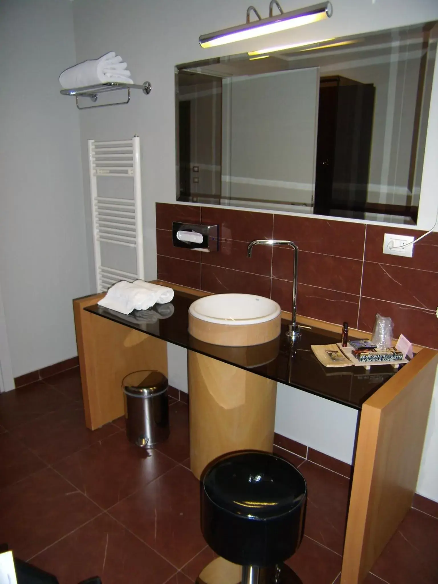 Bathroom in Admiral Park Hotel