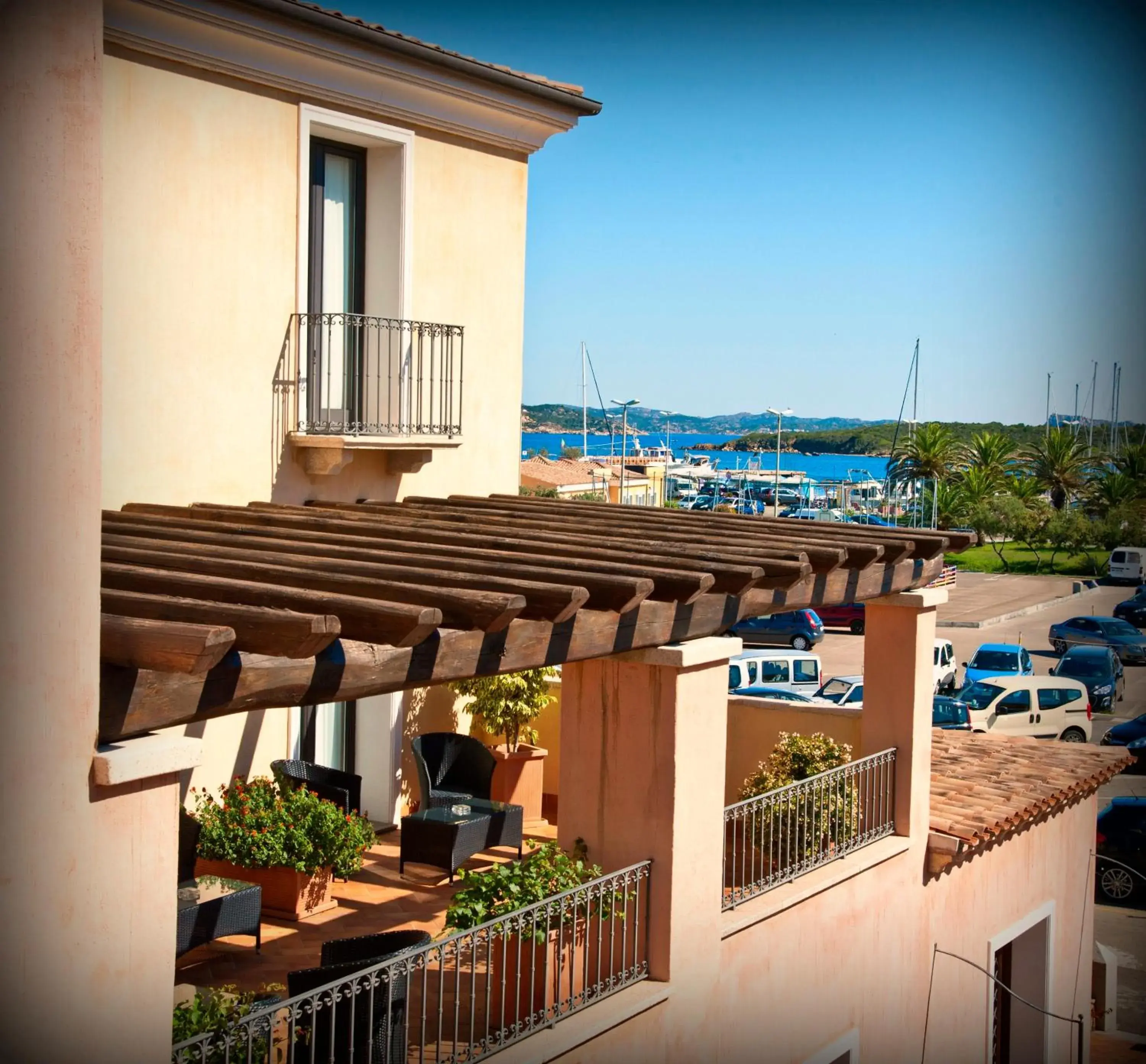 Facade/entrance, Balcony/Terrace in La Vecchia Fonte